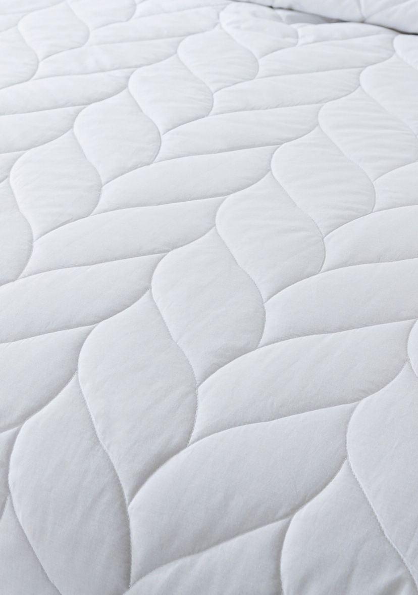 Antimicrobial Cotton Down Alternative Blanket