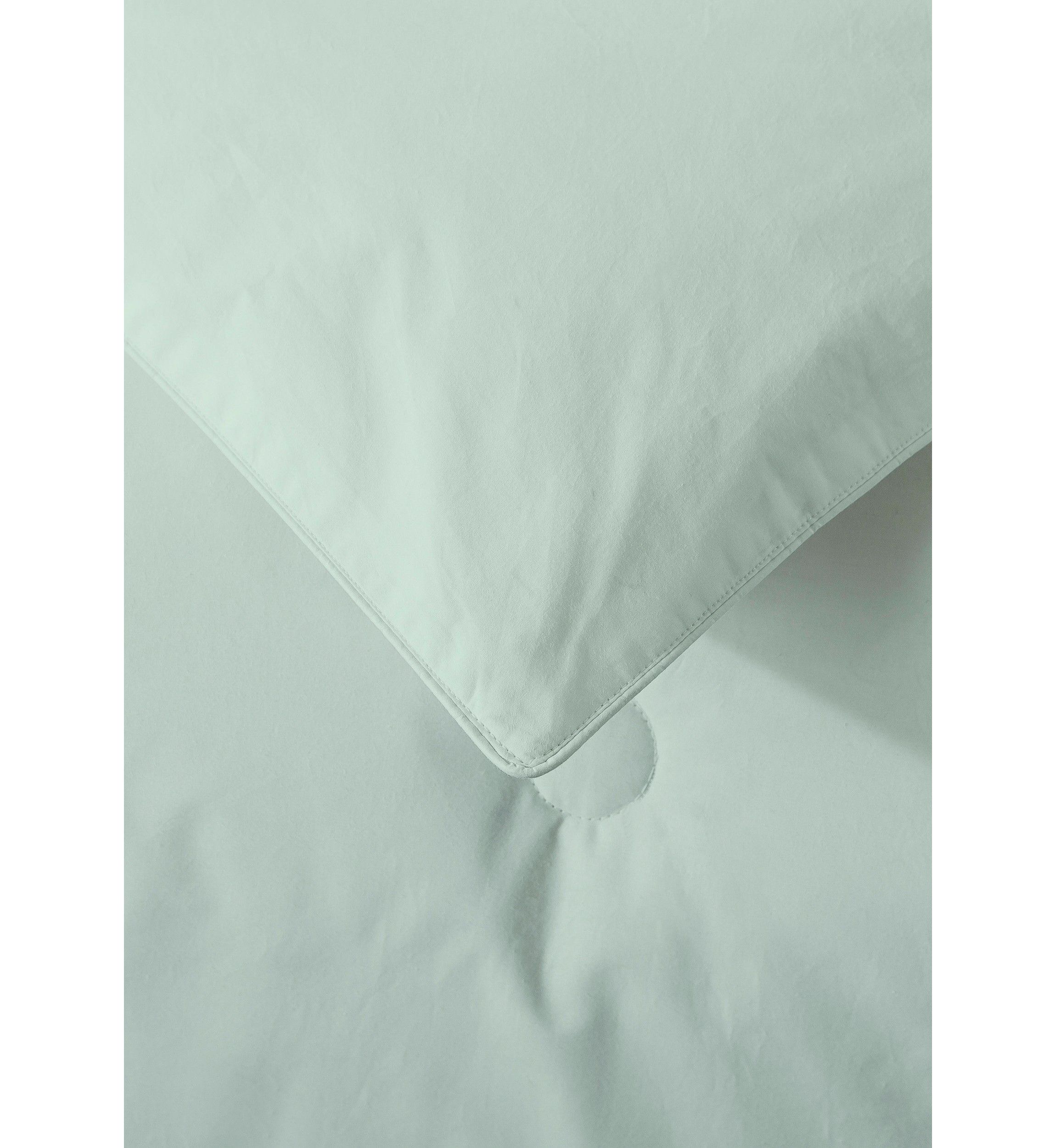 Button Stitch Down Alternative Comforter