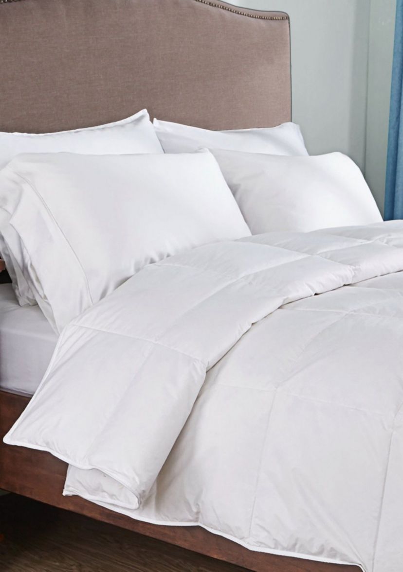 Lightweight White Goose Nano Down and Feather Comforter