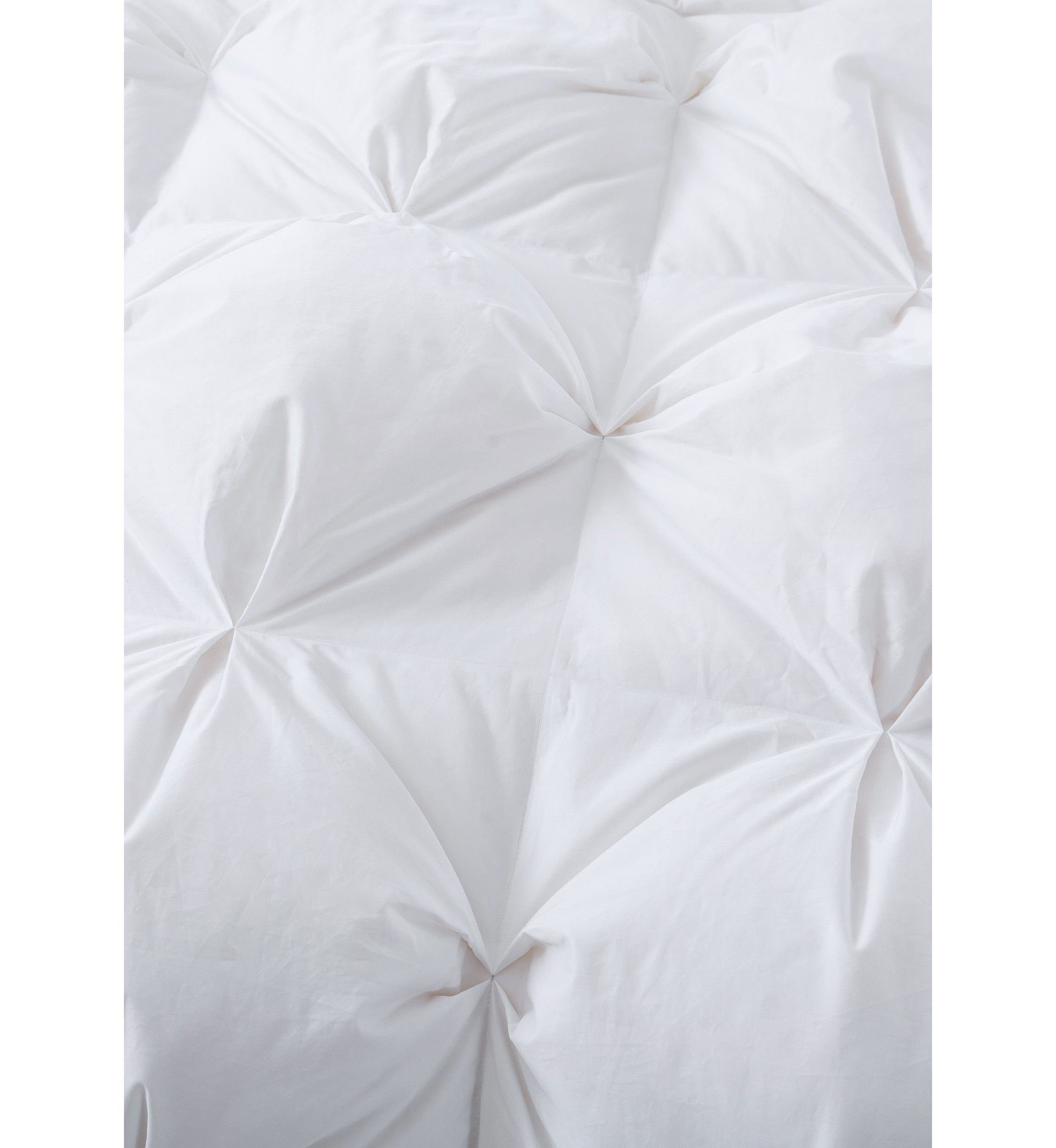Pintuck Stitch White Duck Down Comforter
