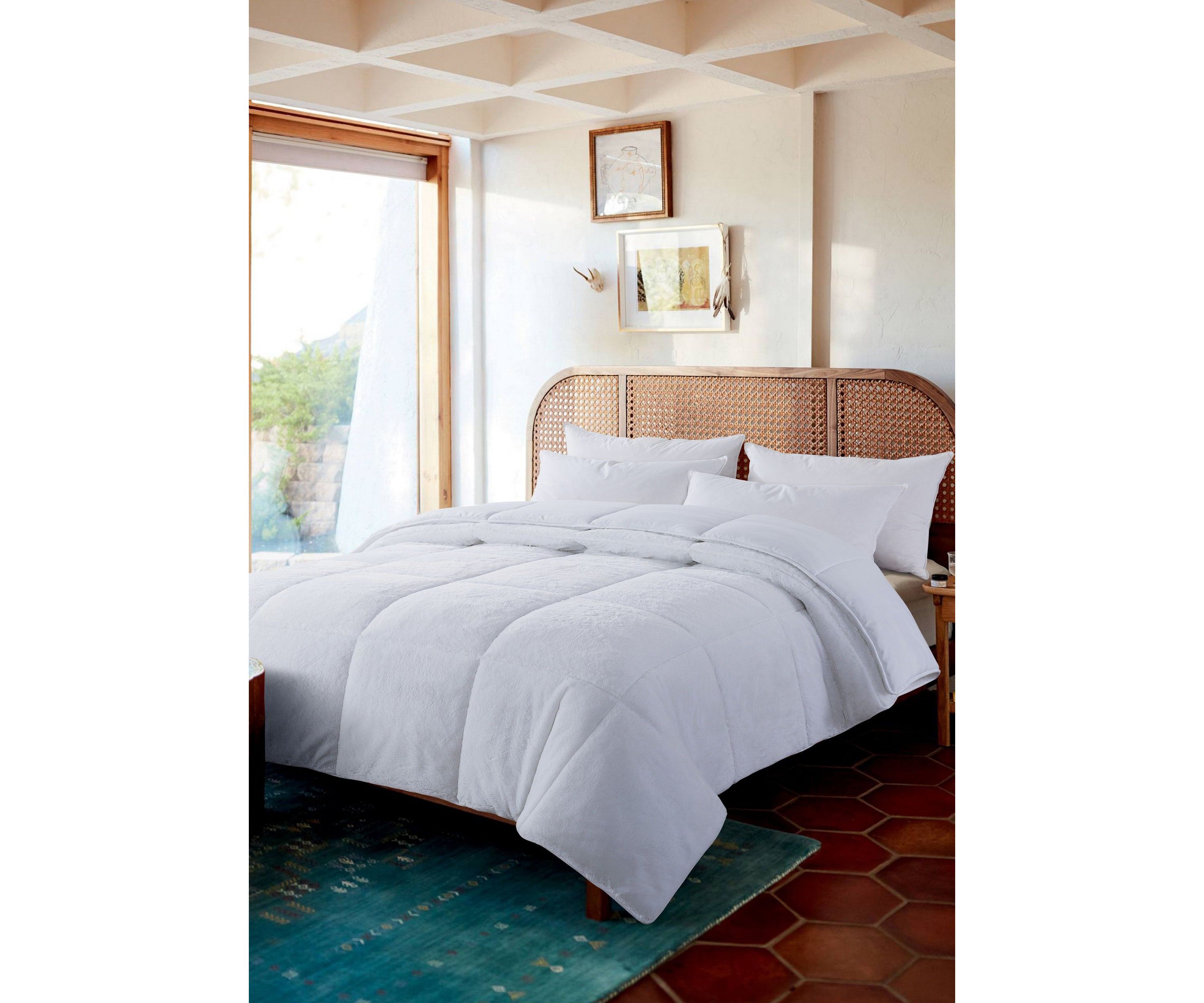 Cozy Down Alternative Reversible Comforter