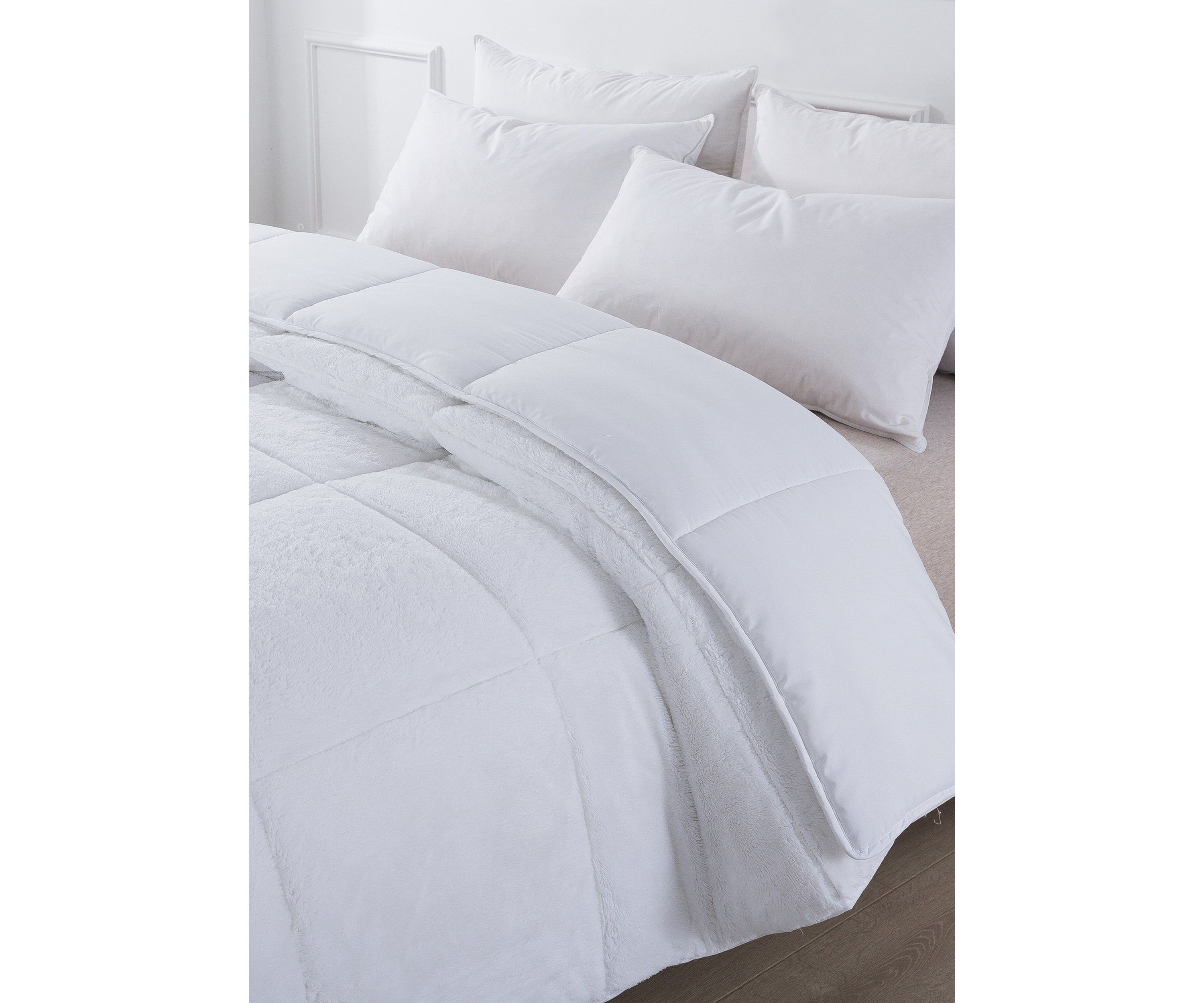 Cozy Down Alternative Reversible Comforter