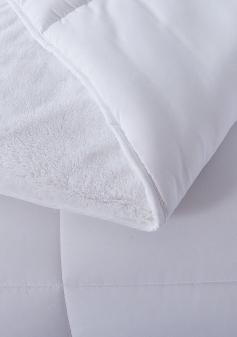 Cozy Down Alternative Reversible Comforter