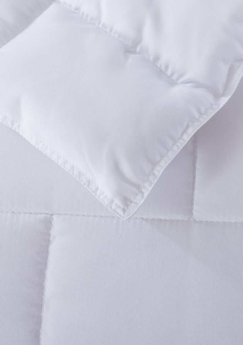 White Goose Nano Down and Feather Blanket