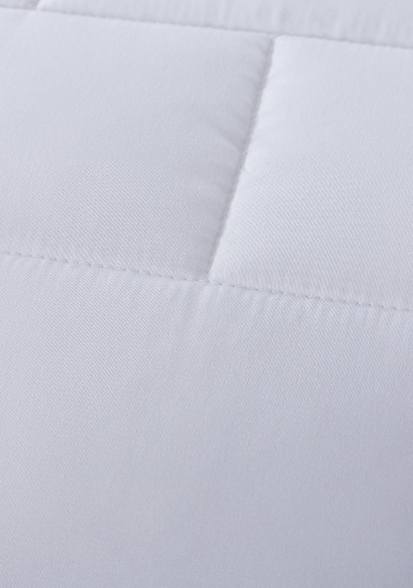 White Goose Nano Down and Feather Blanket