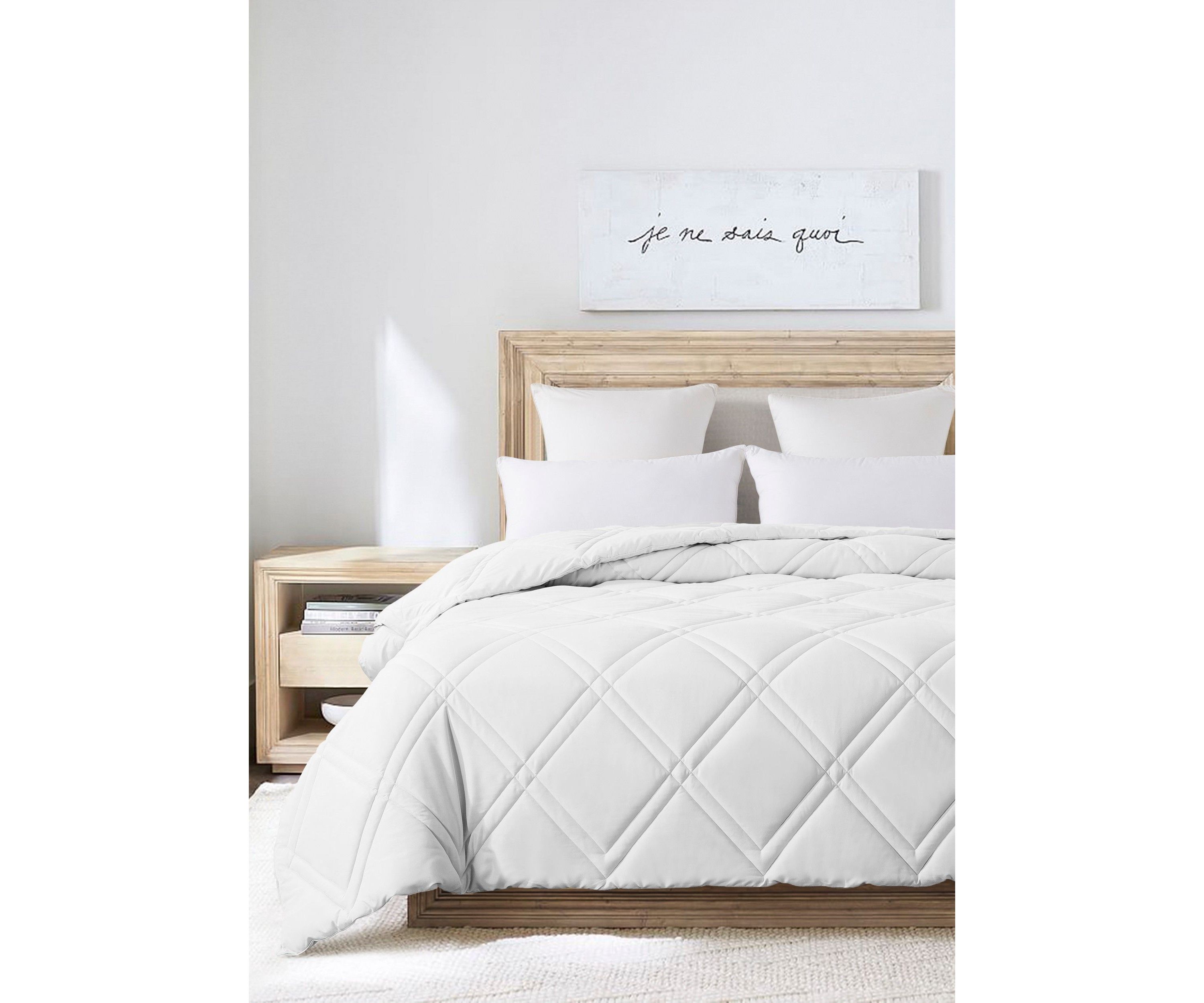 European Gusset Down Alternative Comforter