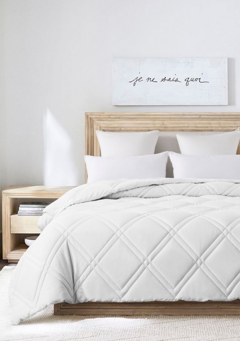 European Gusset Down Alternative Comforter