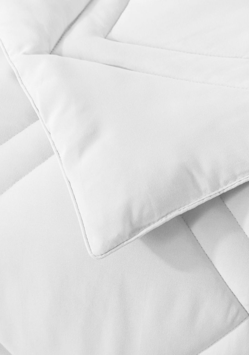 European Gusset Down Alternative Comforter