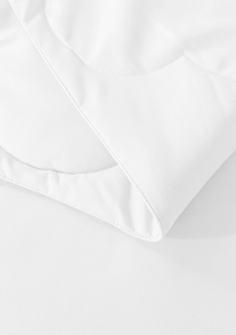 Pendant Down Alternative Comforter