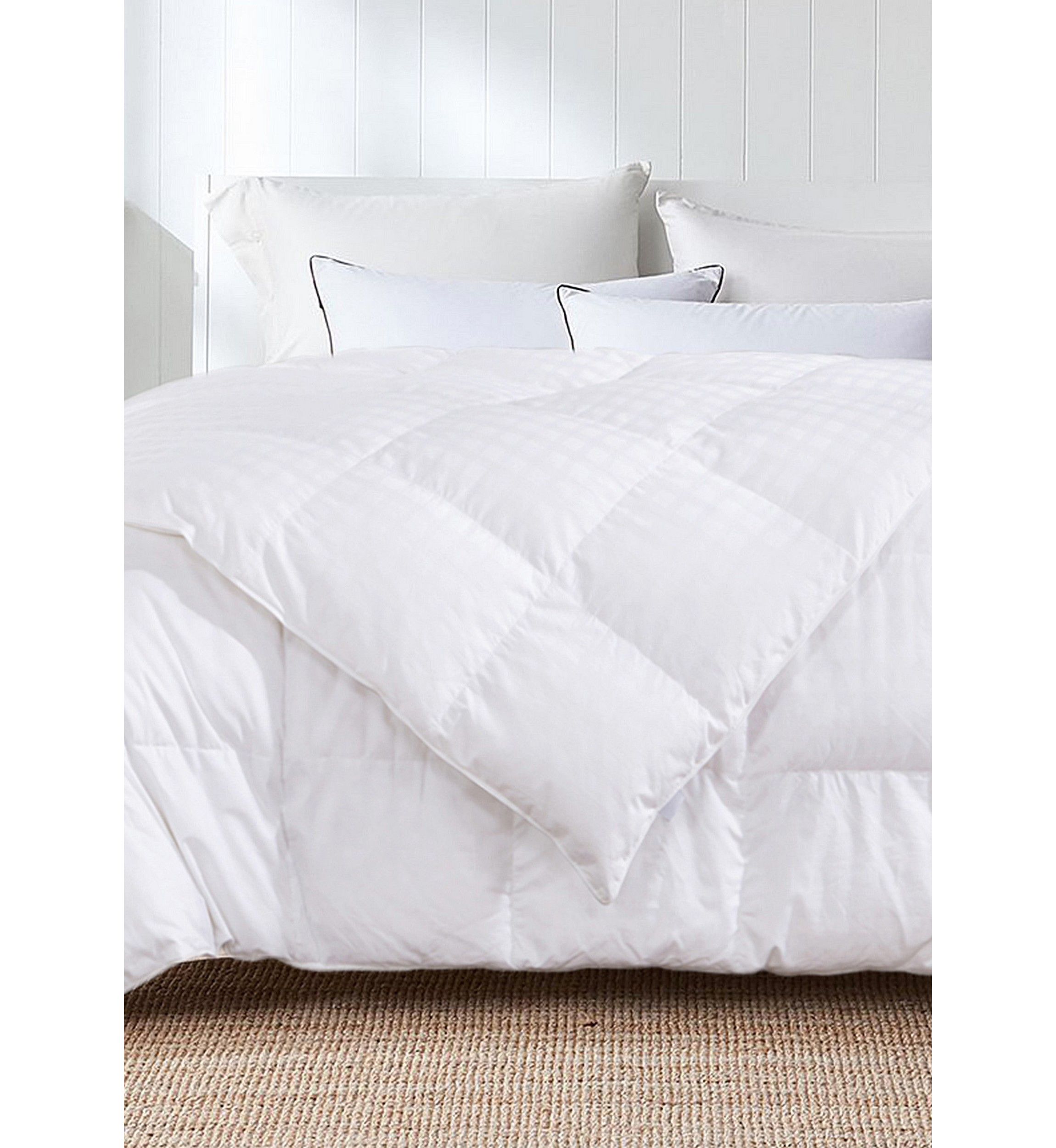 Ultra Warm White Goose Nano Down and Feather Comforter