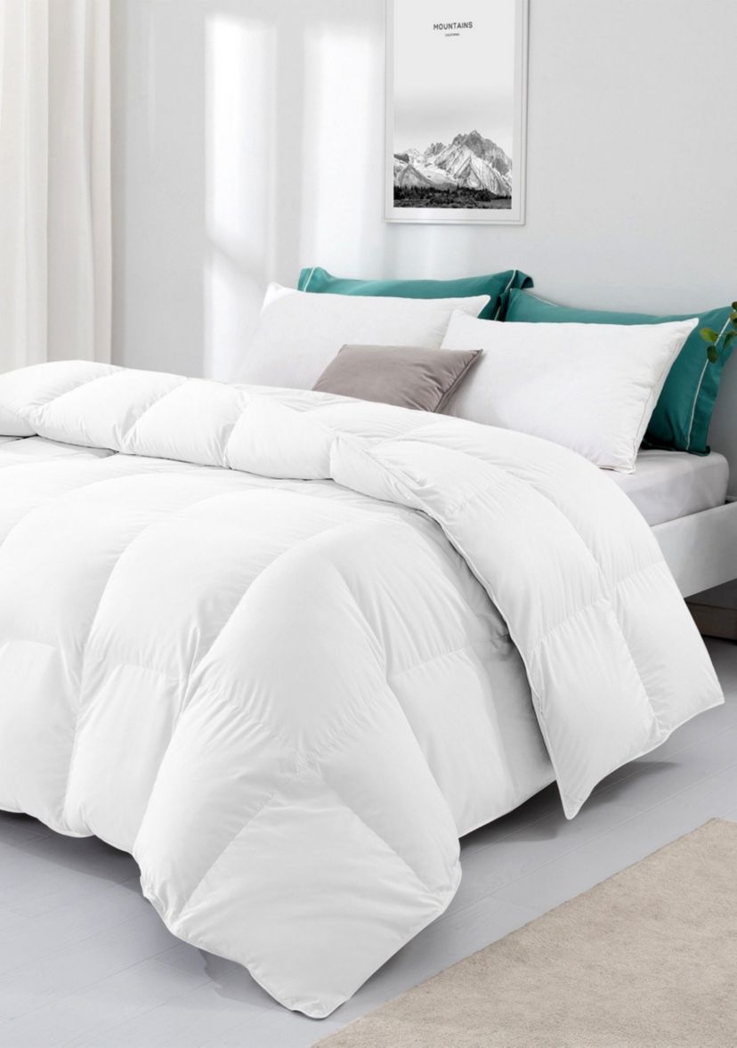 All Seasons White Goose Nano Down and Feather Comforter