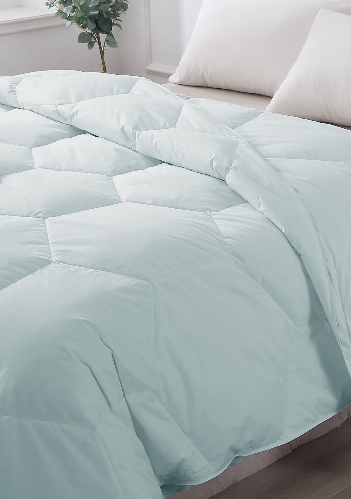 Honeycomb Stitch Down Alternative Comforter