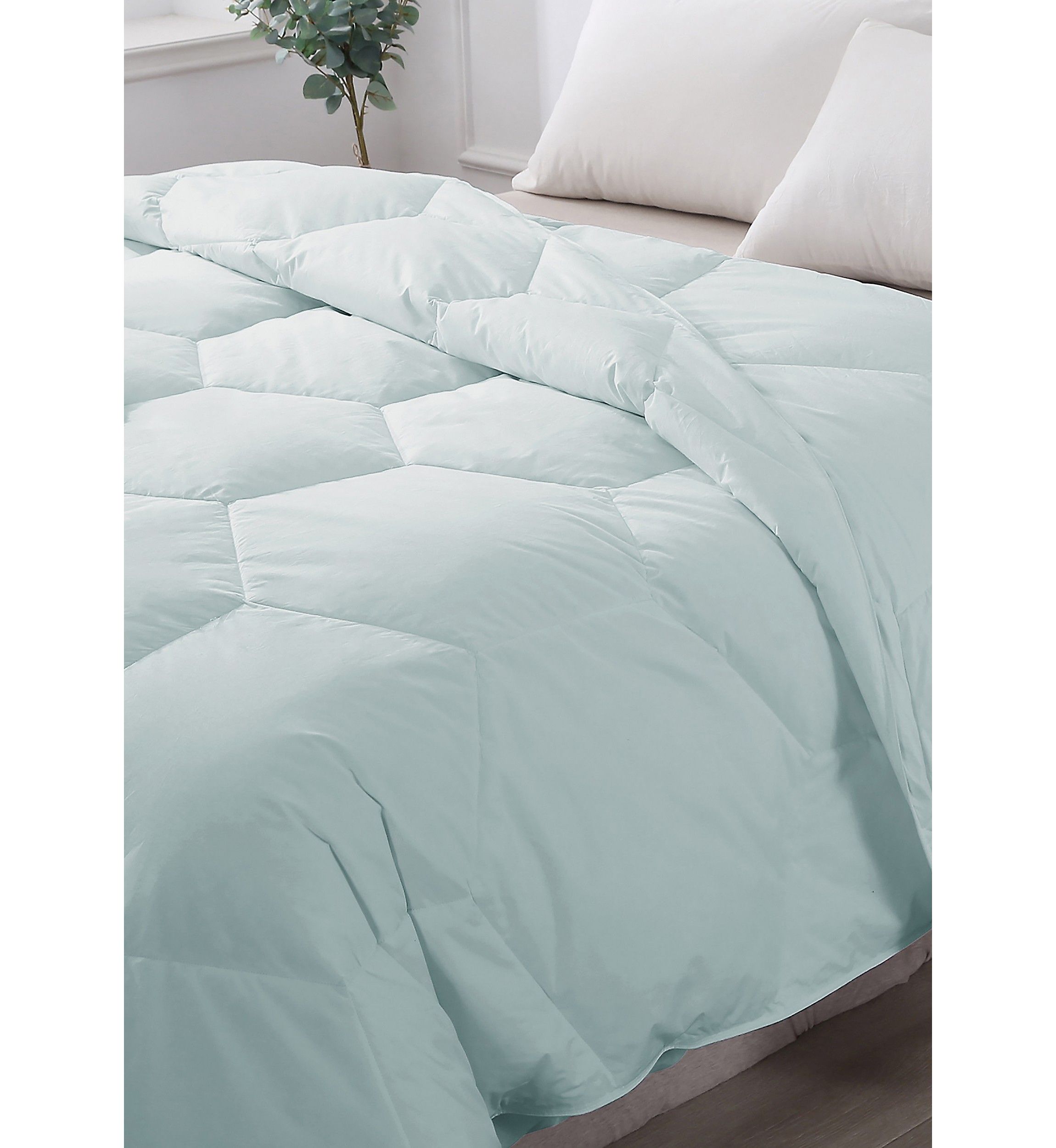 Honeycomb Stitch Down Alternative Comforter