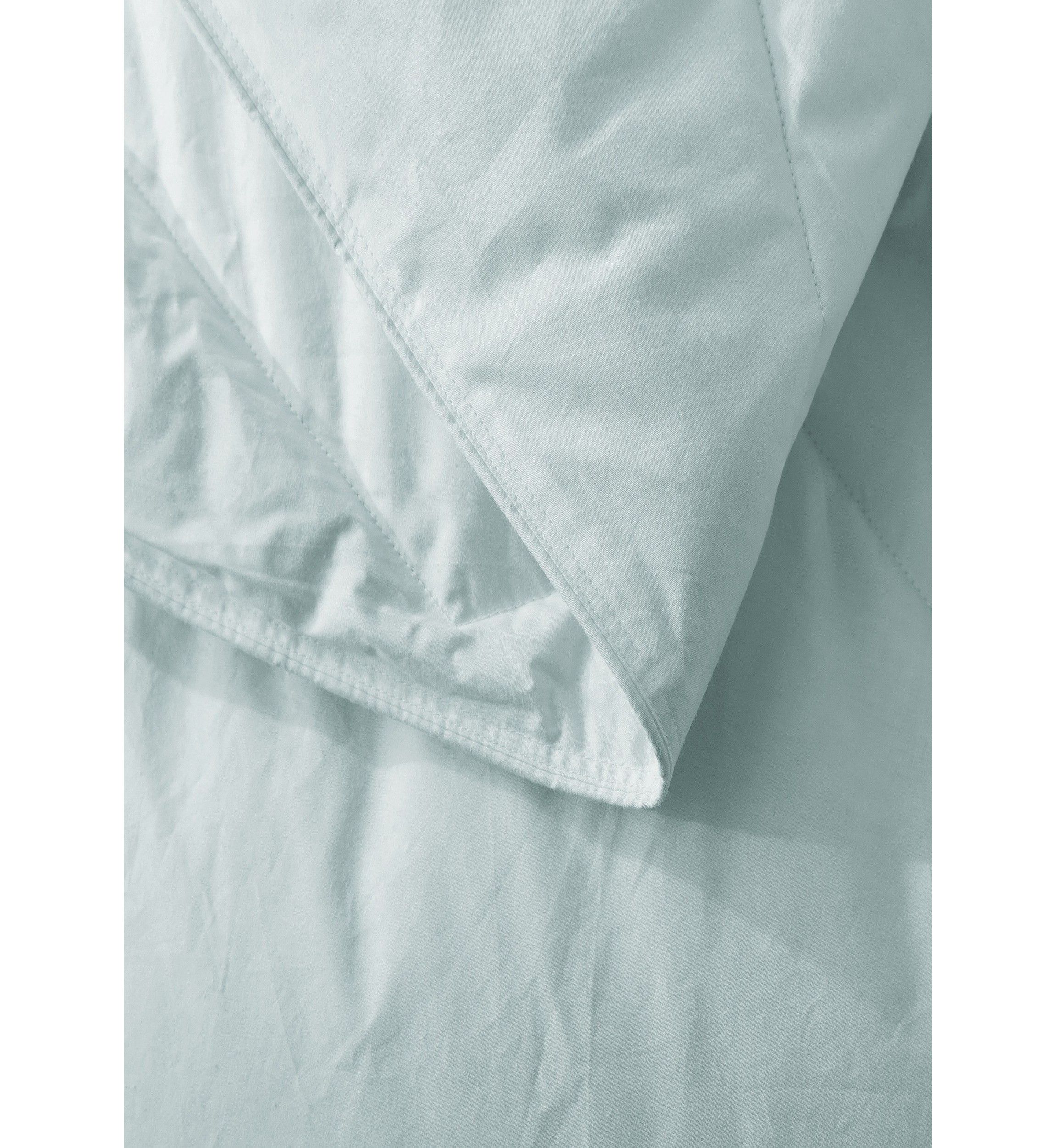 Honeycomb Stitch Down Alternative Comforter