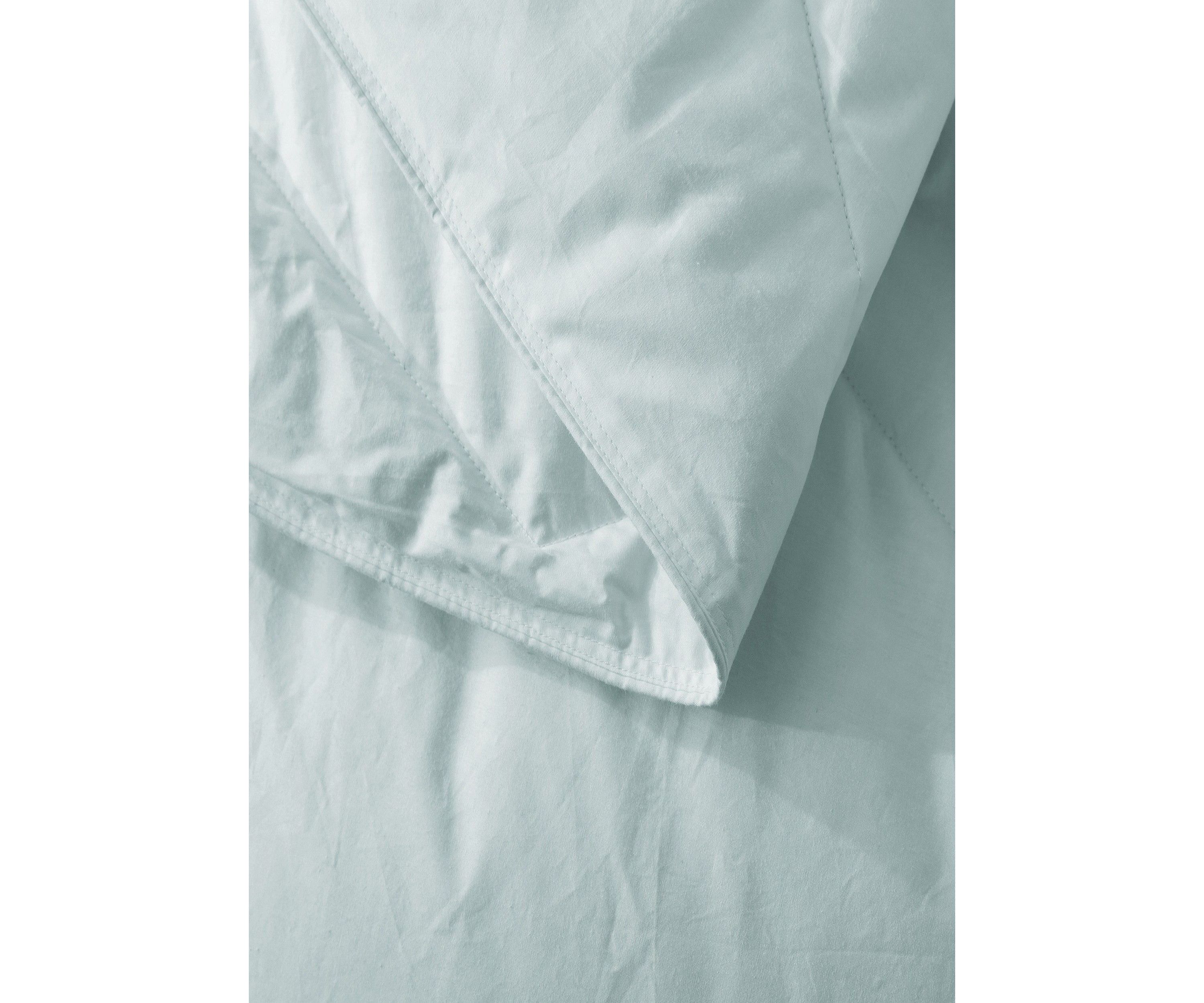 Honeycomb Stitch Down Alternative Comforter