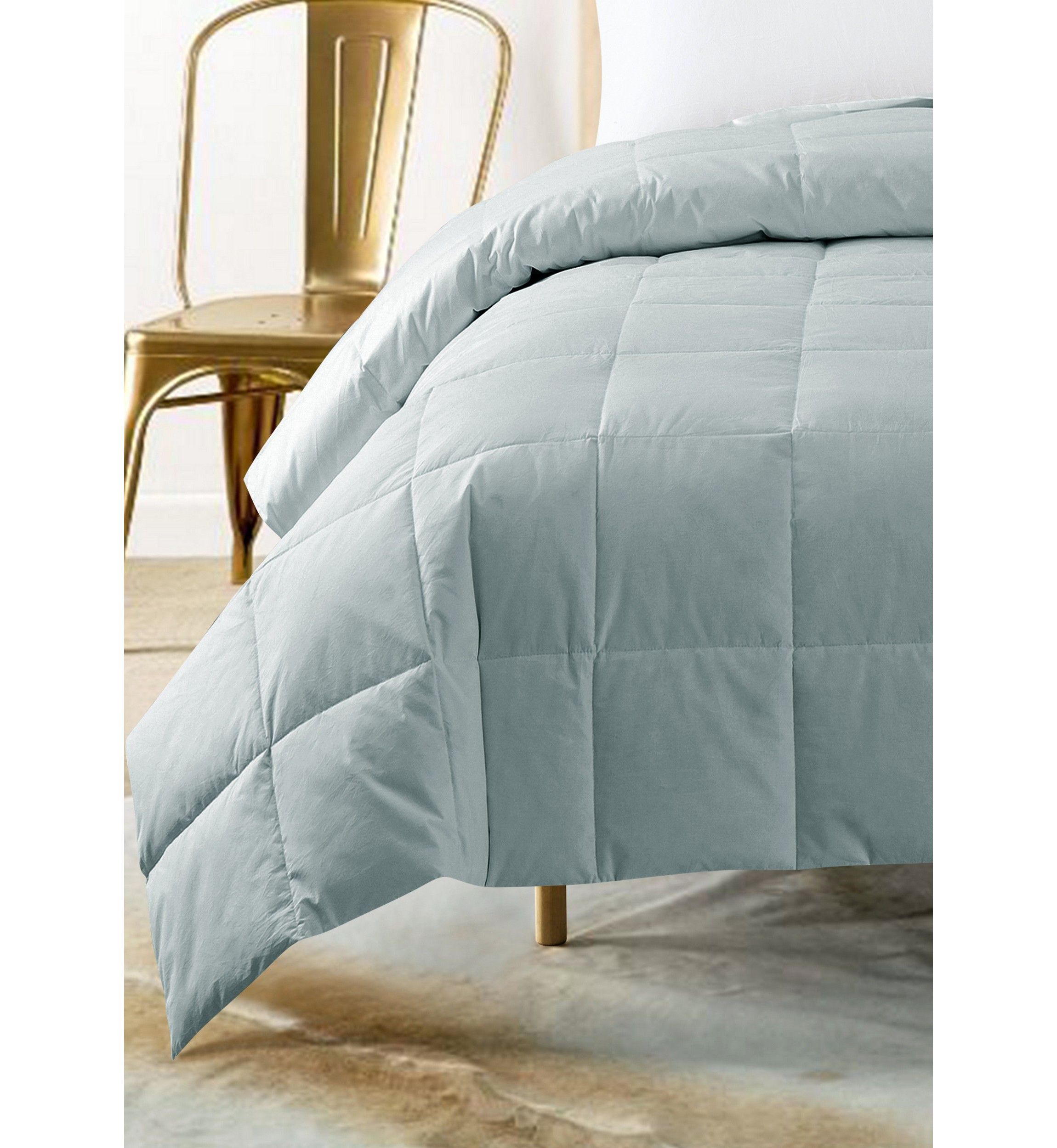 Constance 233 Thread Count White Duck Down Blanket
