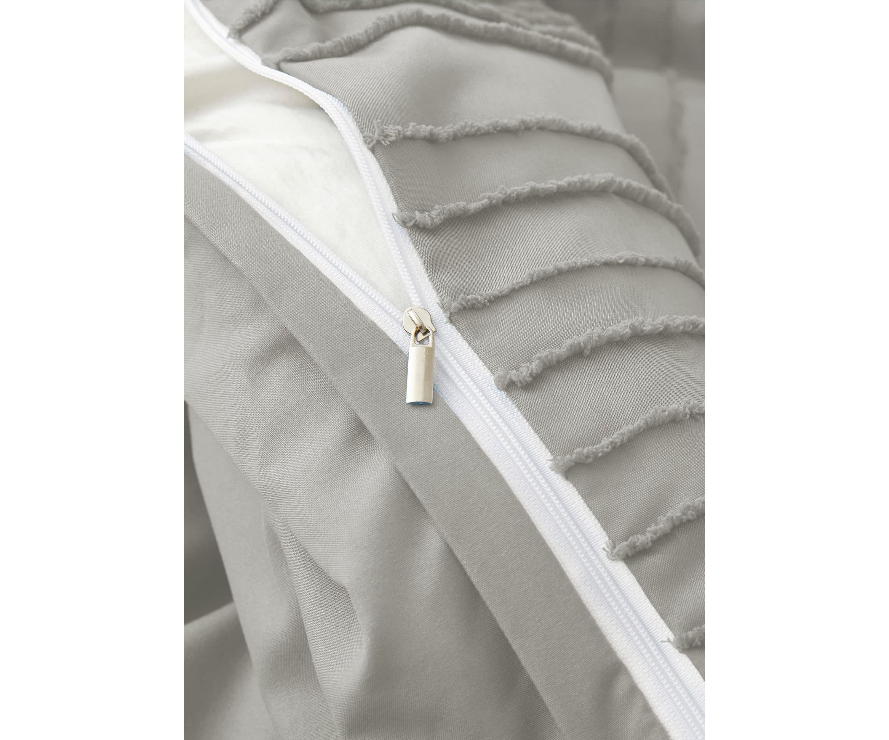 Striped Clipped Jacquard Duvet Cover Set