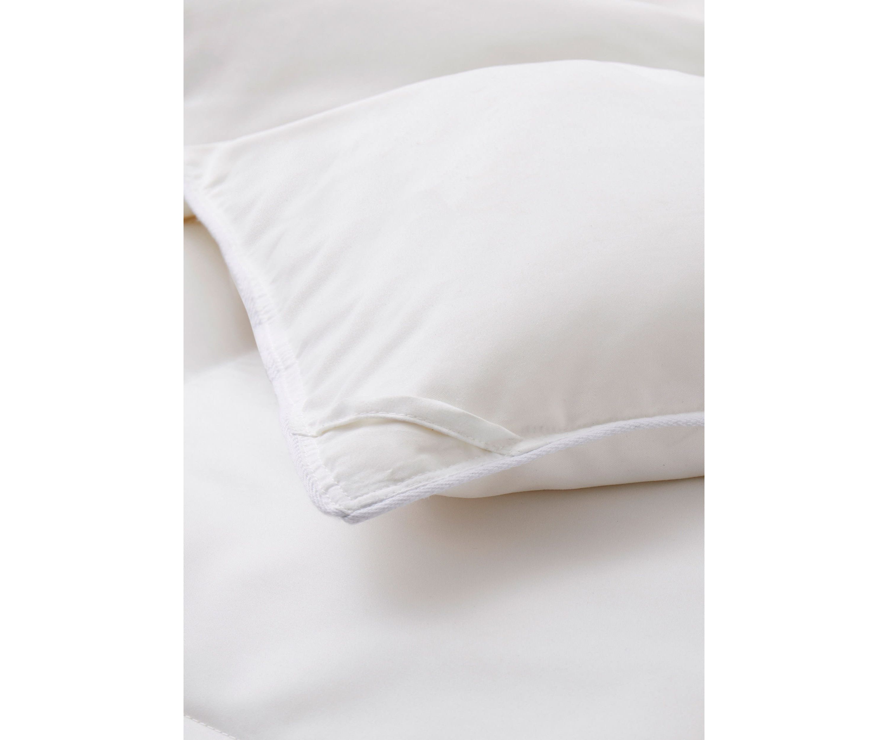All Season Microfiber White Goose Down and Feather Fiber Comforter