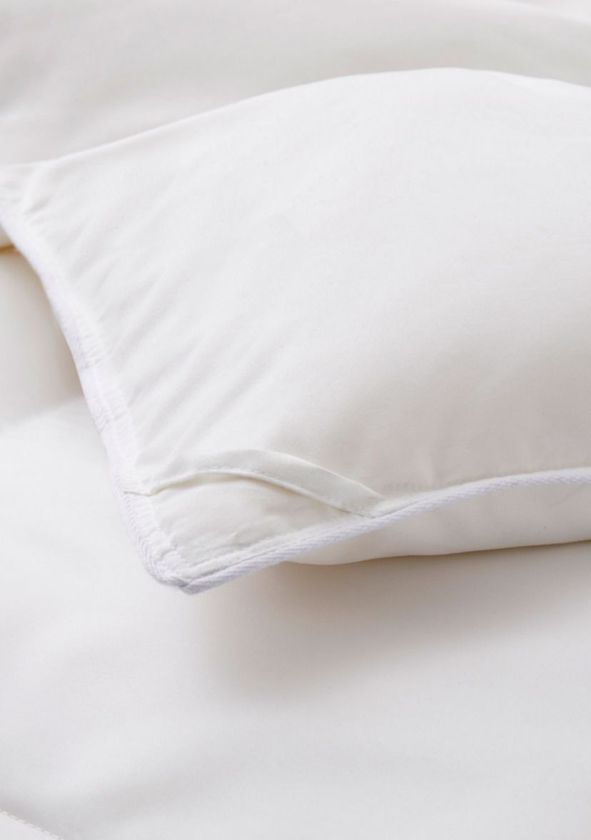 All Season Microfiber White Goose Down and Feather Fiber Comforter