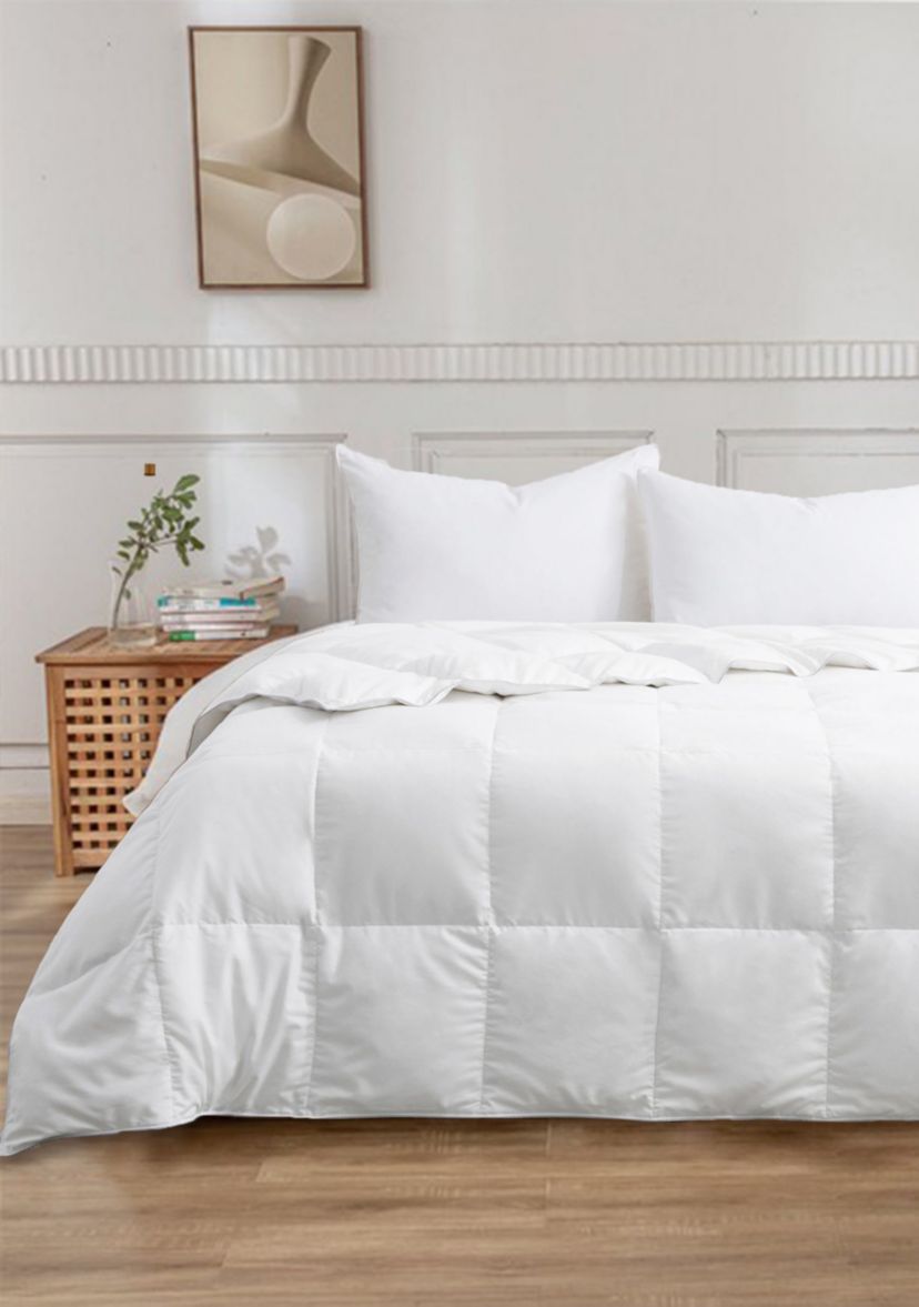 Lightweight Microfiber White Goose Down and Feather Fiber Comforter