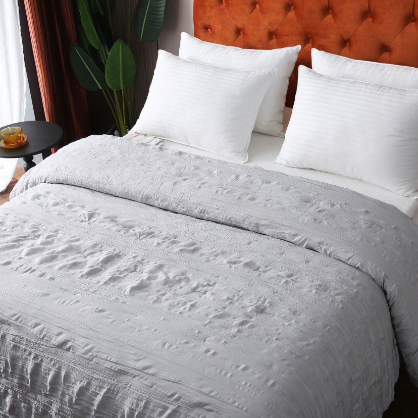 Crinkled Down Alternative Blanket King White