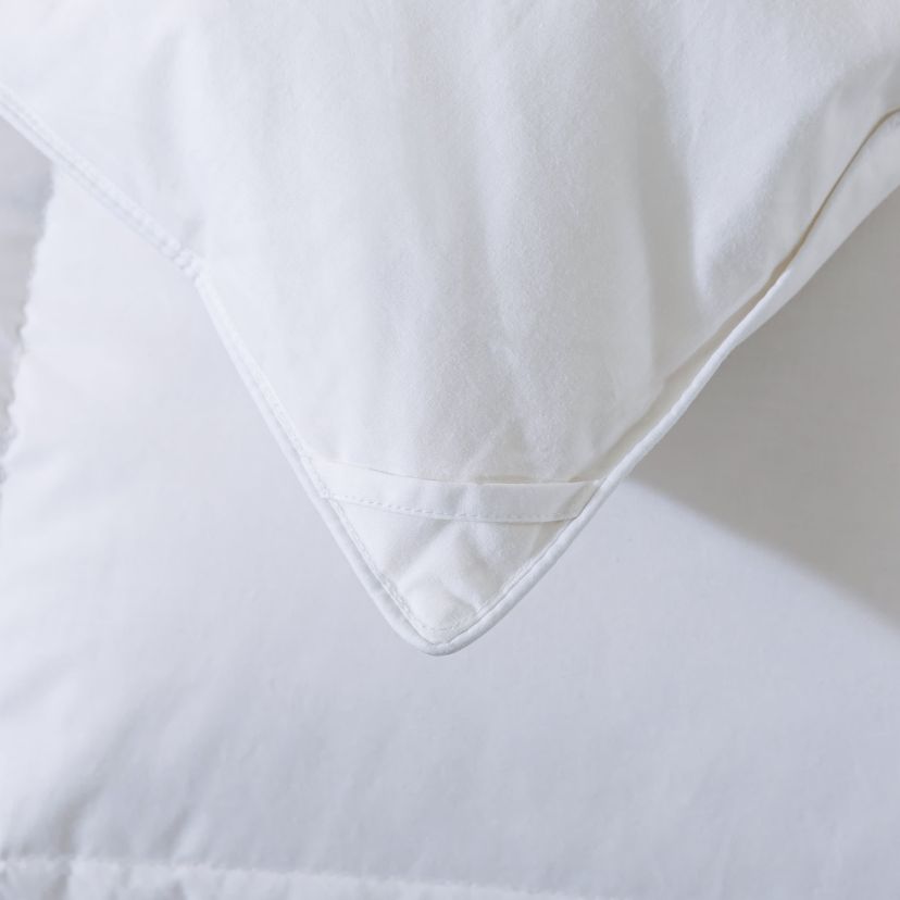 All Season White Down Comforter Twin