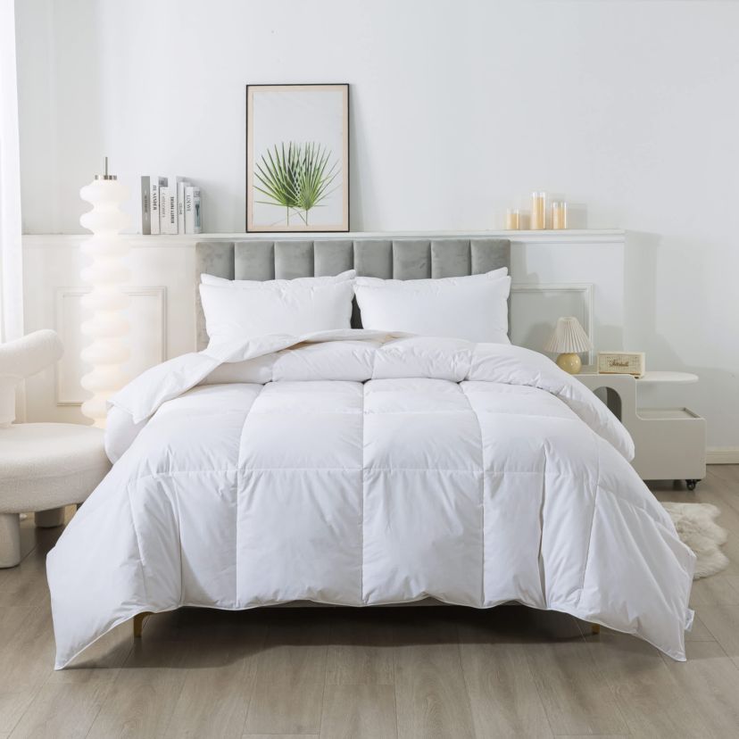 All Season White Down Comforter Twin