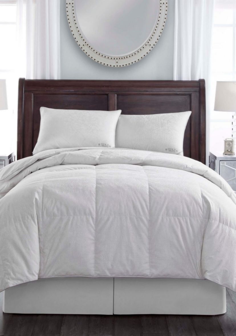 Wesley Mancini Collection Down Blend Jacquard Blanket King