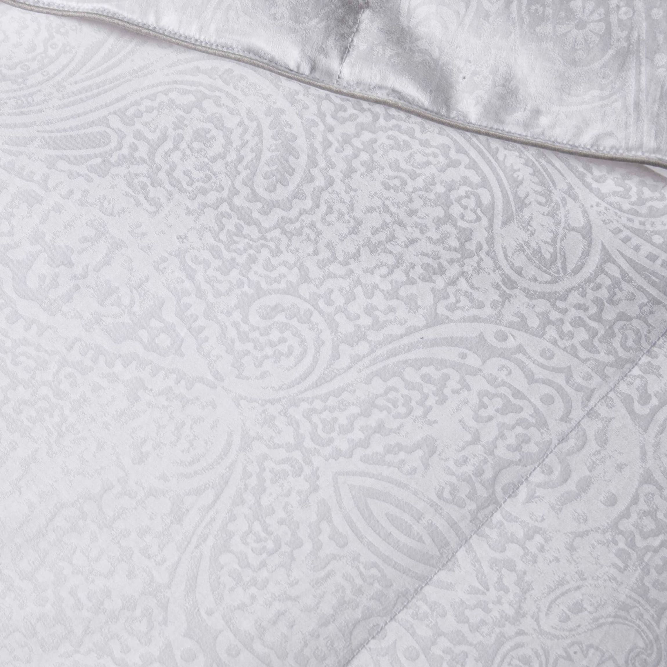 Wesley Mancini Collection Down Blend Jacquard Blanket King