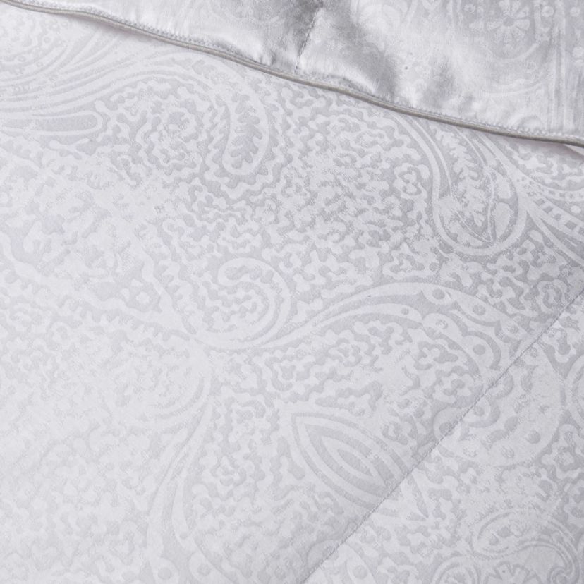 Wesley Mancini Collection Down Blend Jacquard Blanket King