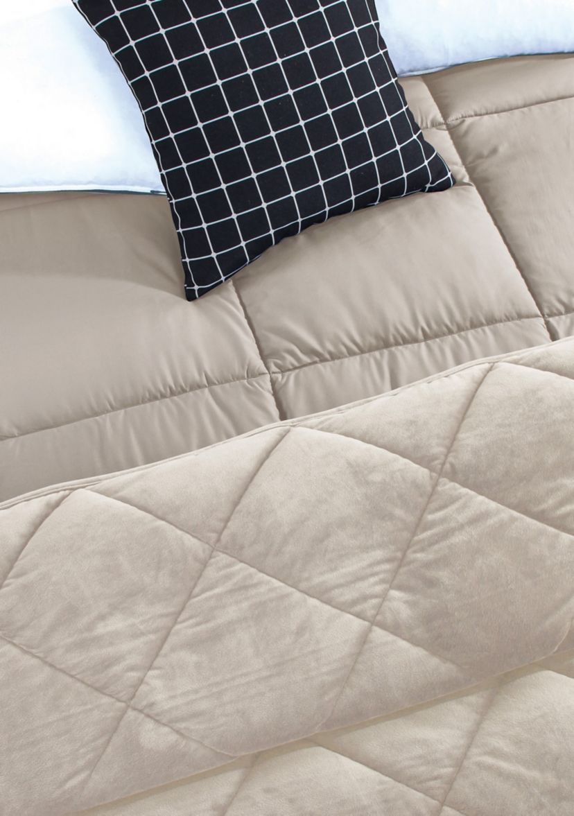 2 Piece Velvet Blanket & Down Alternating Comforter Set