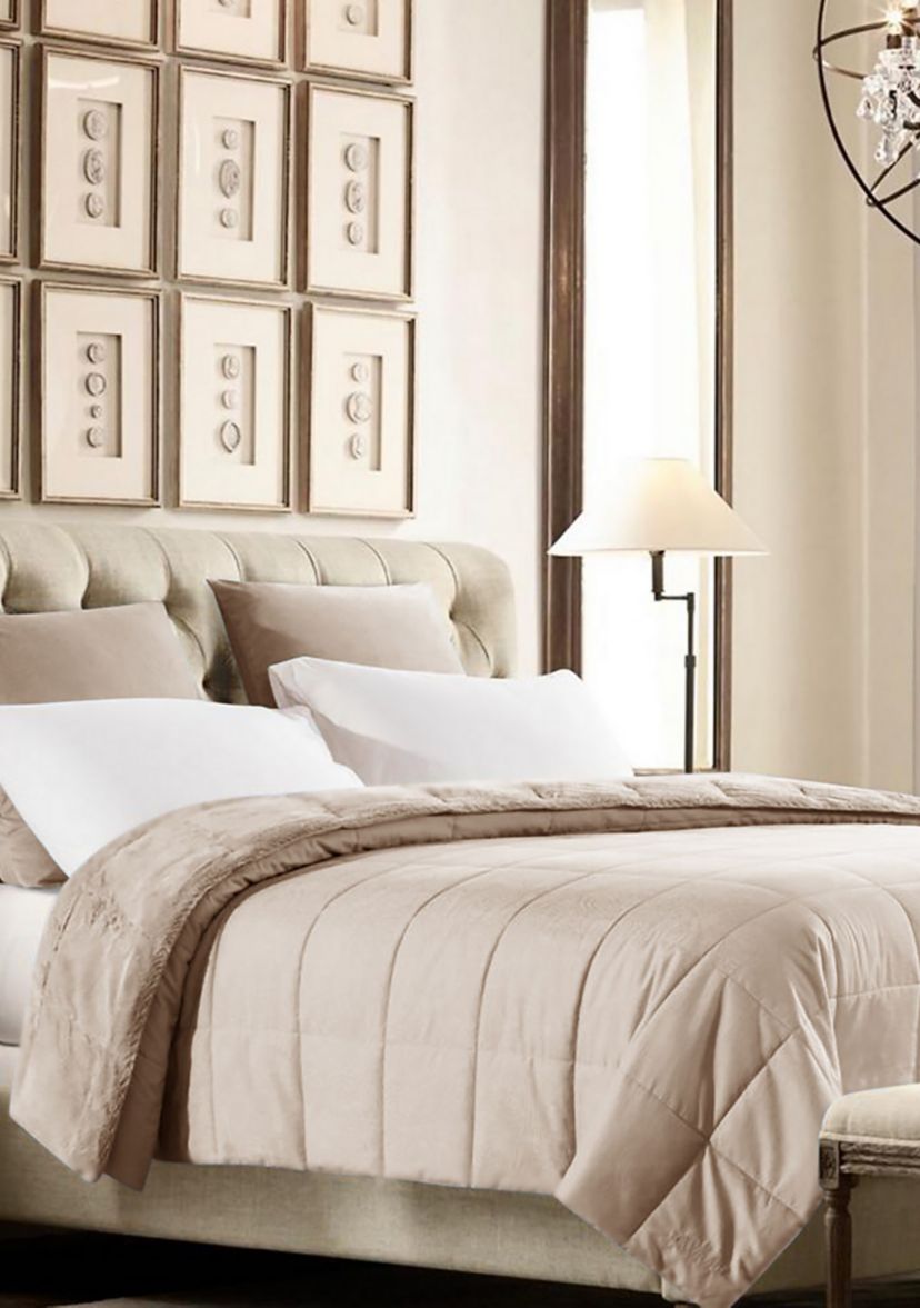Wesley Mancini Cozy Jacquard Blanket