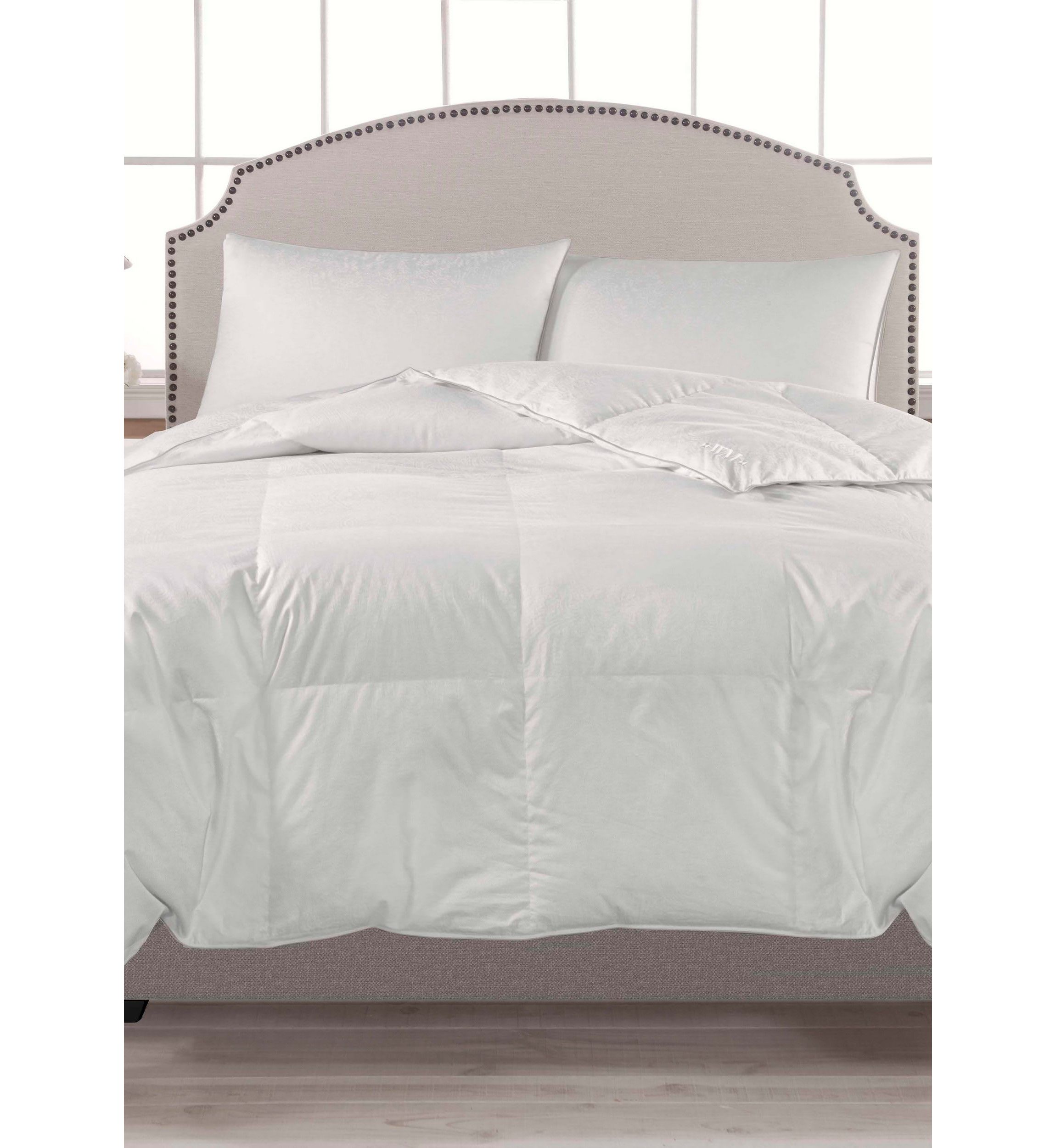 Wesley Mancini Collection Year Round Comforter Full/Queen