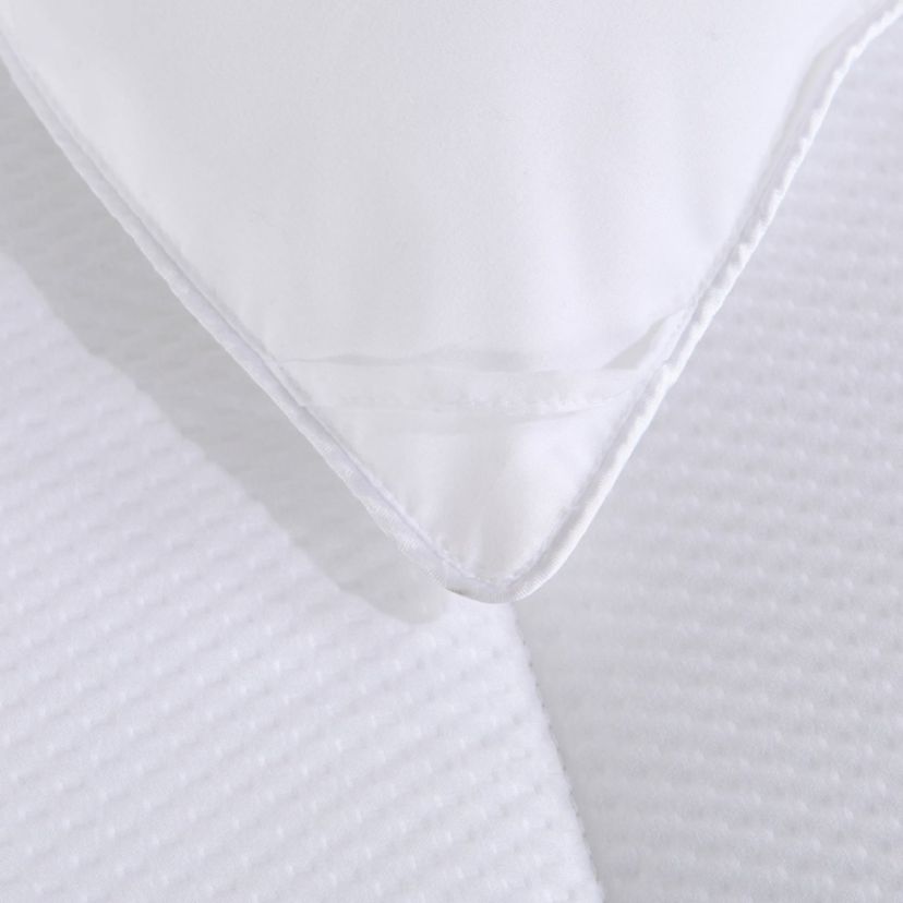 Puredown All Season Down Alternative Comforter Twin in White