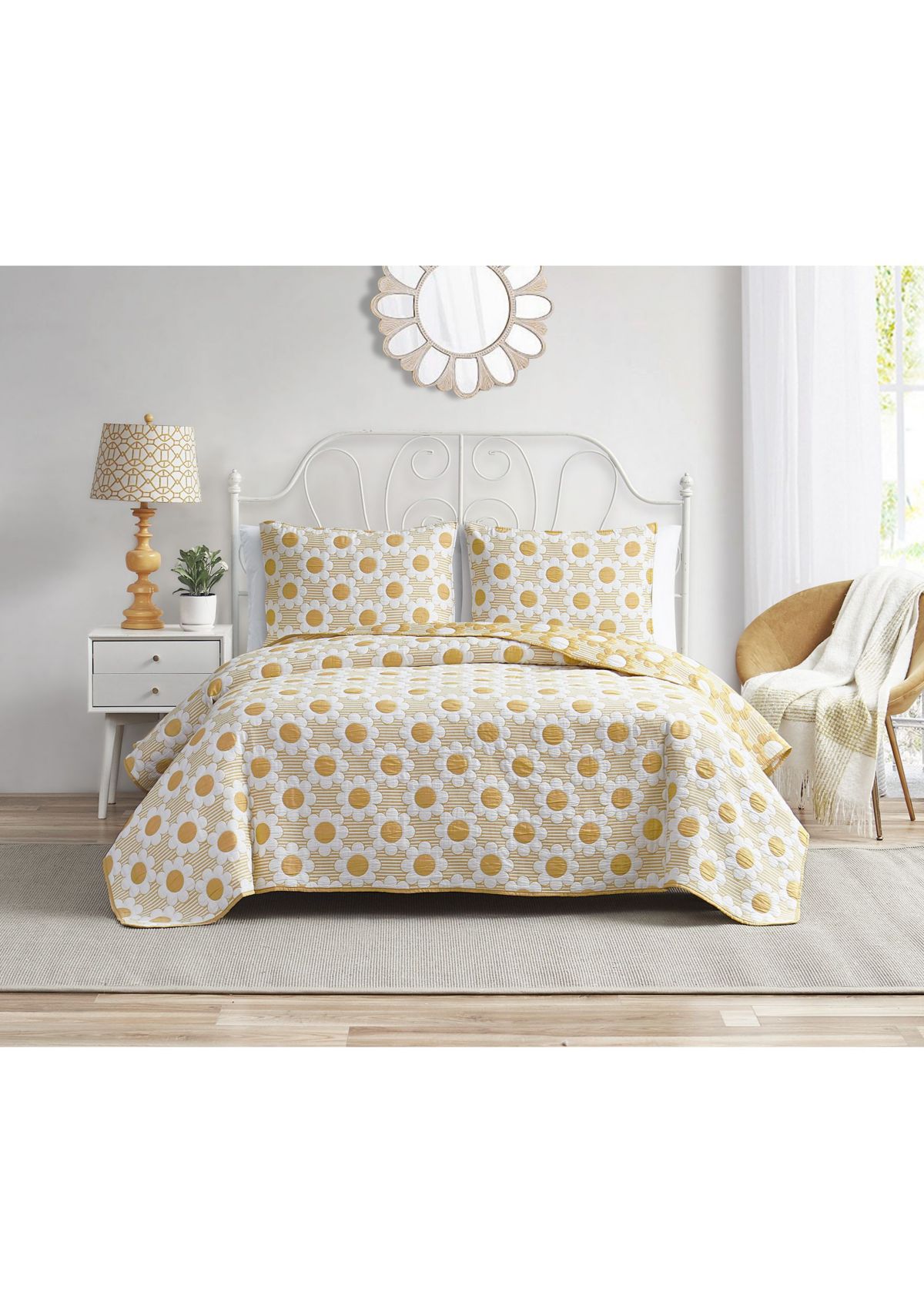 Daisy Flower Yellow Soft Matelasse Jacquard Quilt Set