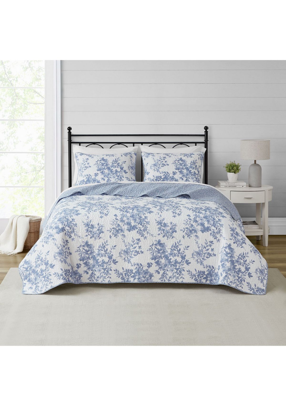 Philomena Blue Cotton Quilt Set