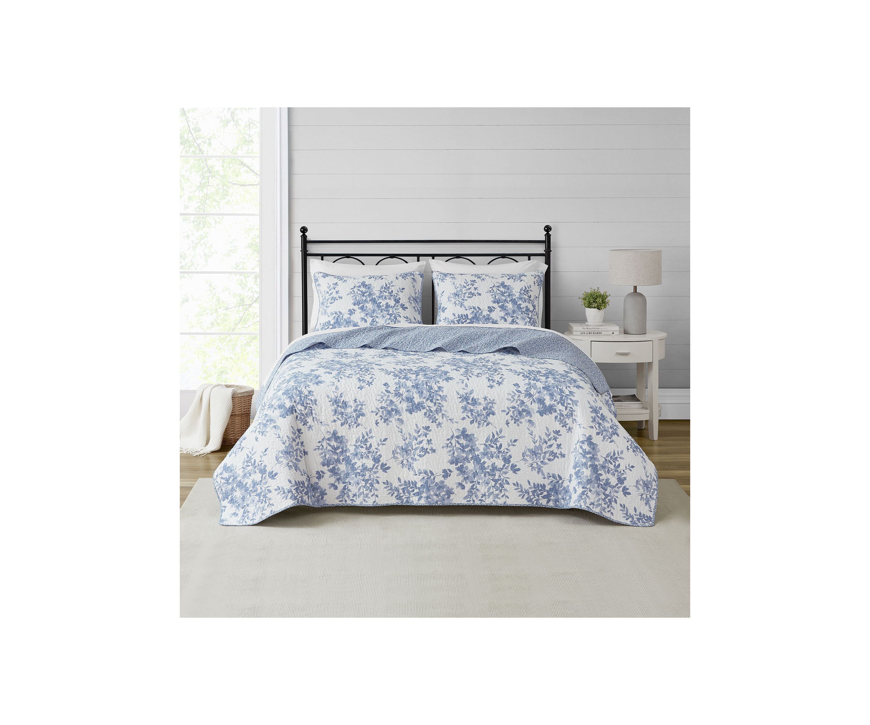 Philomena Blue Cotton Quilt Set