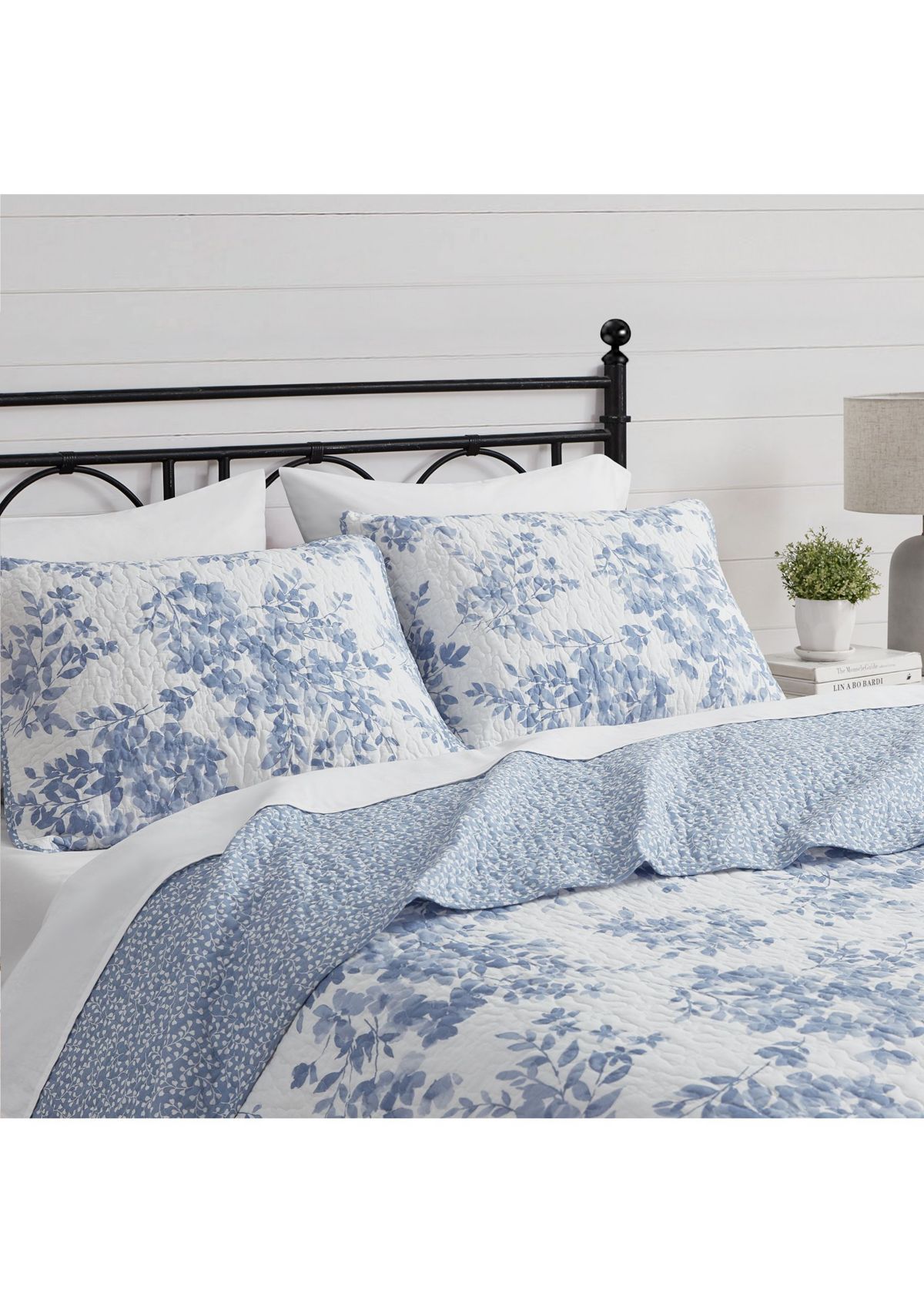 Philomena Blue Cotton Quilt Set