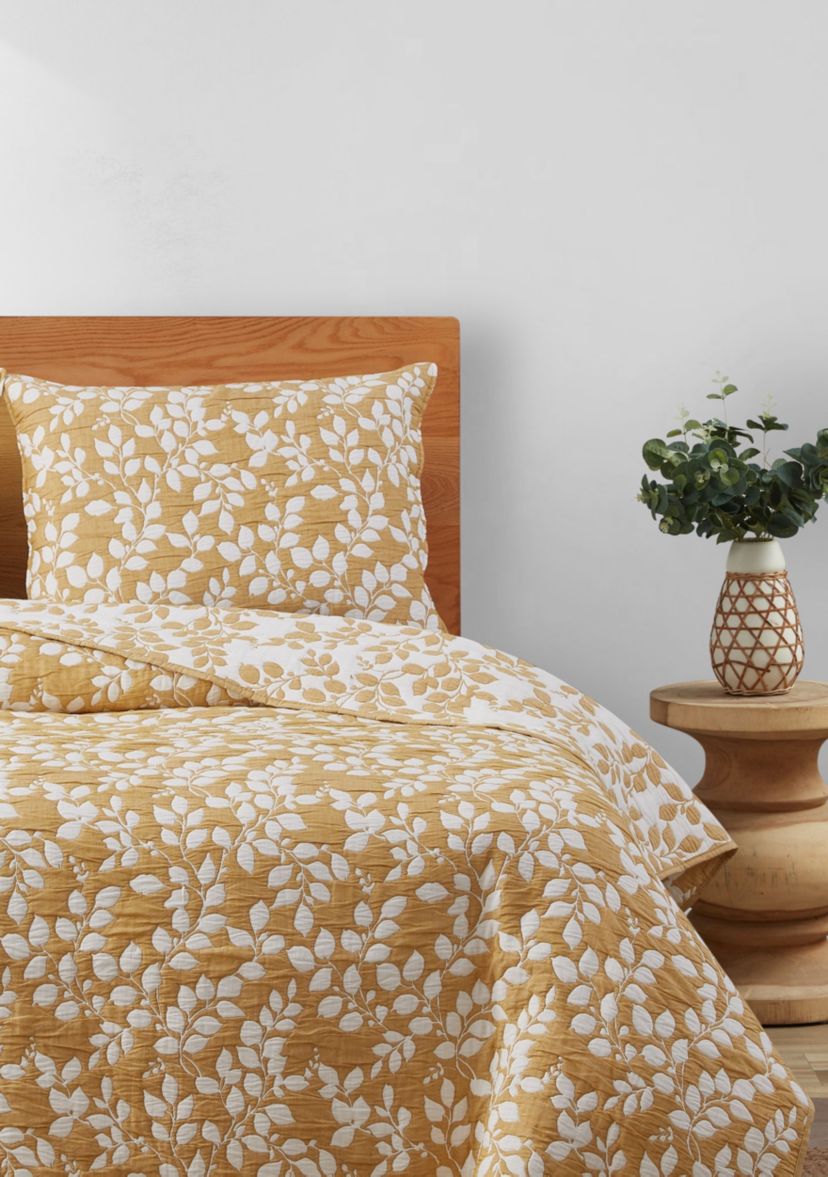 Camden Leaf Turmeric Soft Matelasse Jacquard Quilt Set