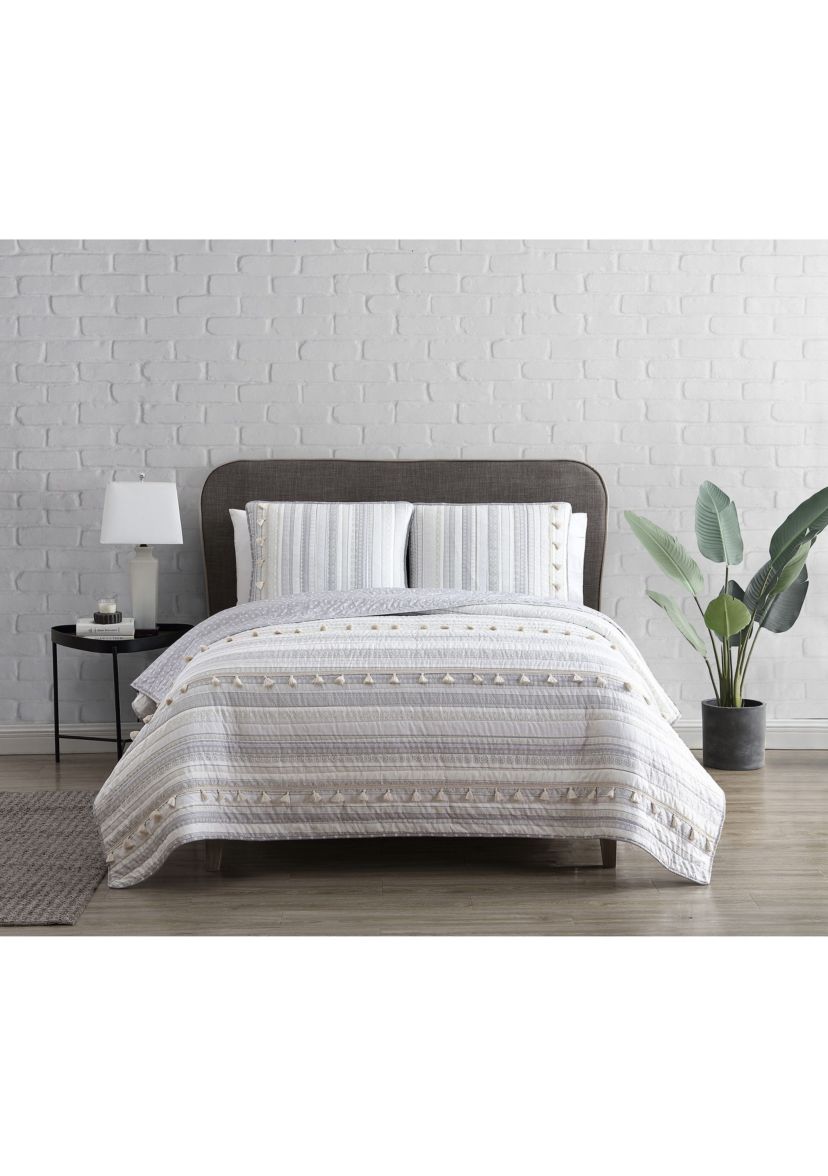 Boho Ribbon Grey Microfiber Quilt Set with Tassels