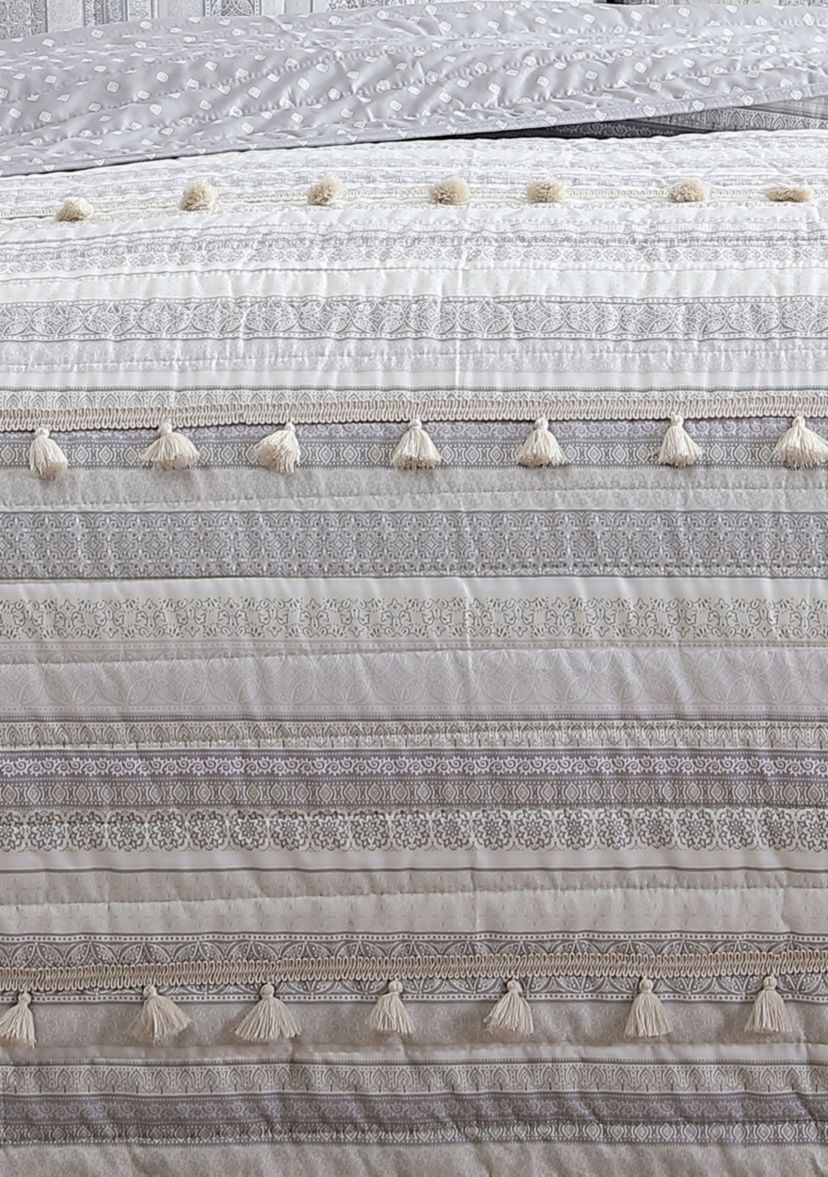 Boho Ribbon Grey Microfiber Quilt Set with Tassels