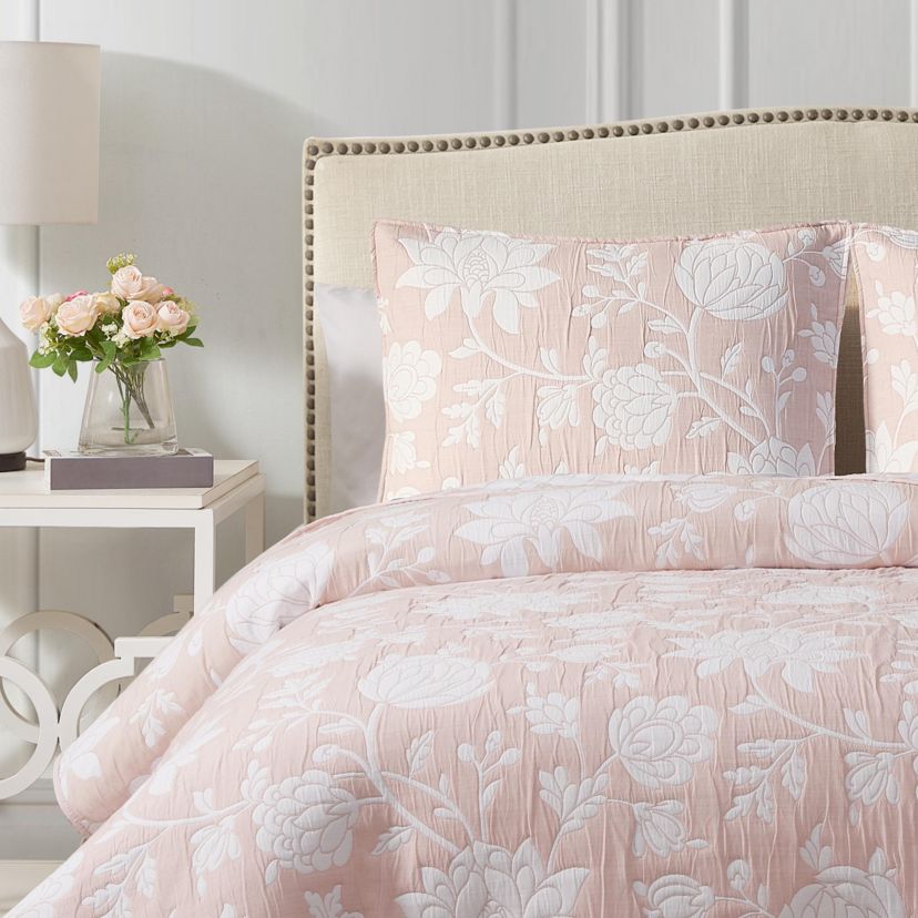 Rosewood Estate Pink 2-3 Piece Soft Woven Matelasse Jacquard Cotton Blend Quilt Set