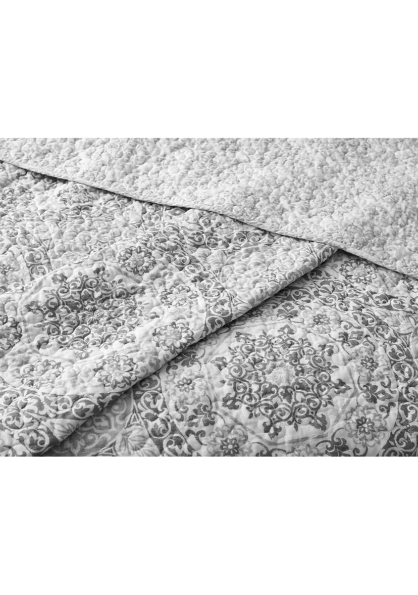 Ravenna  Reversible Pre Washed Cotton Quilt