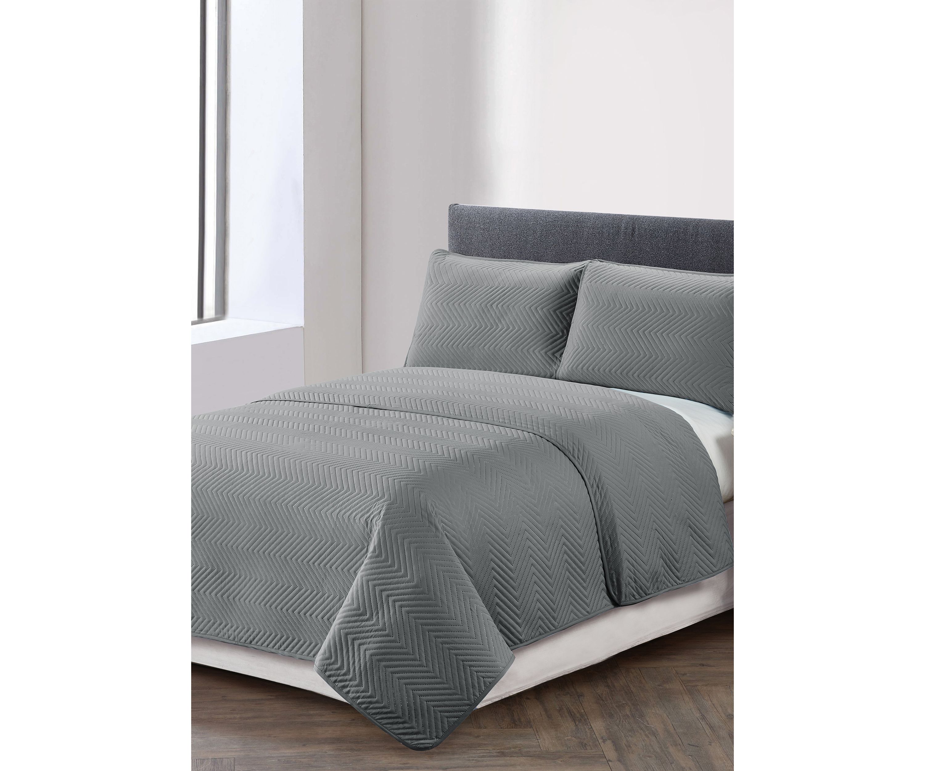 Trista Chevron Stitch Quilt Set 