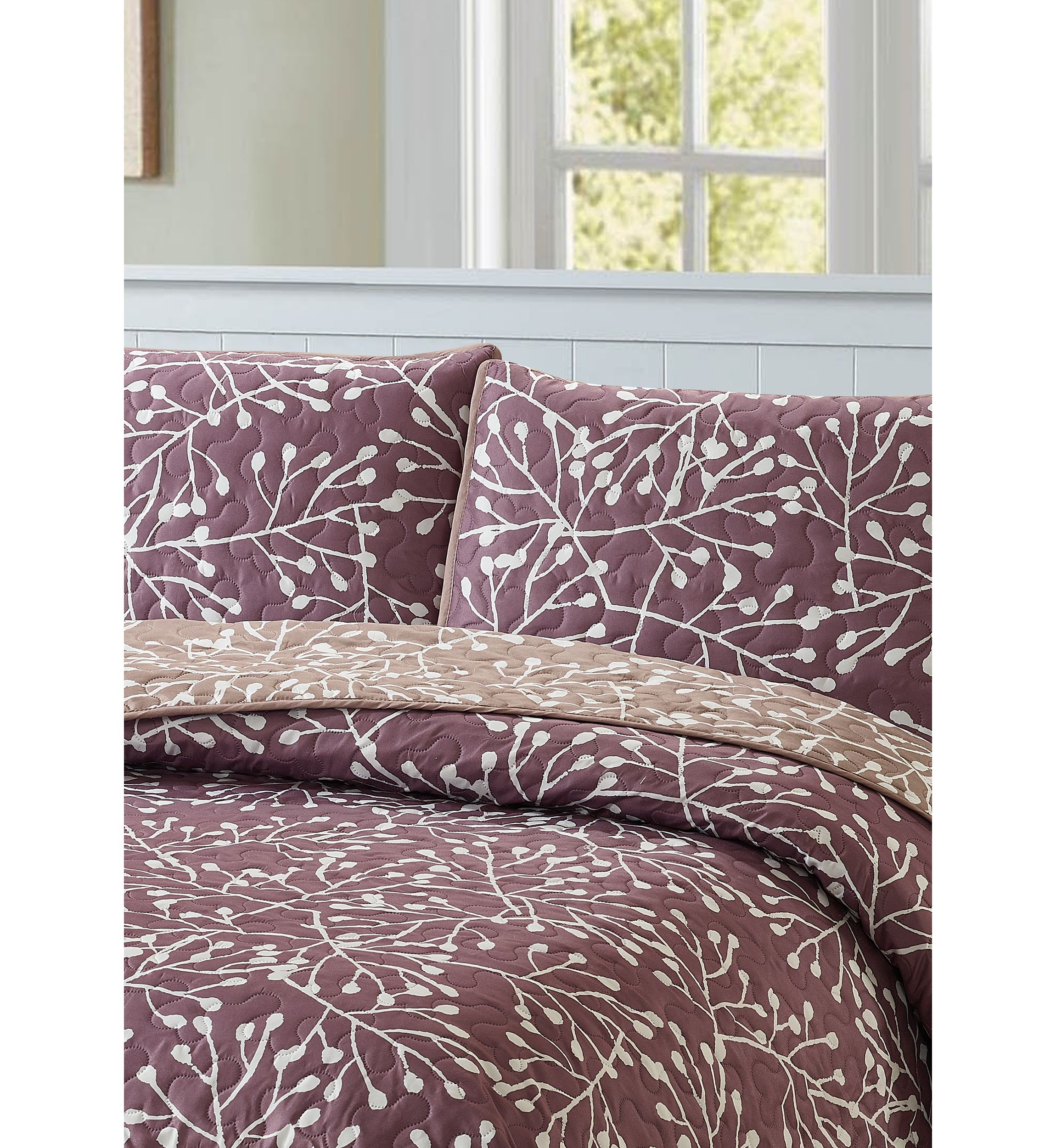 Blanche Branches Reversible Quilt Set 