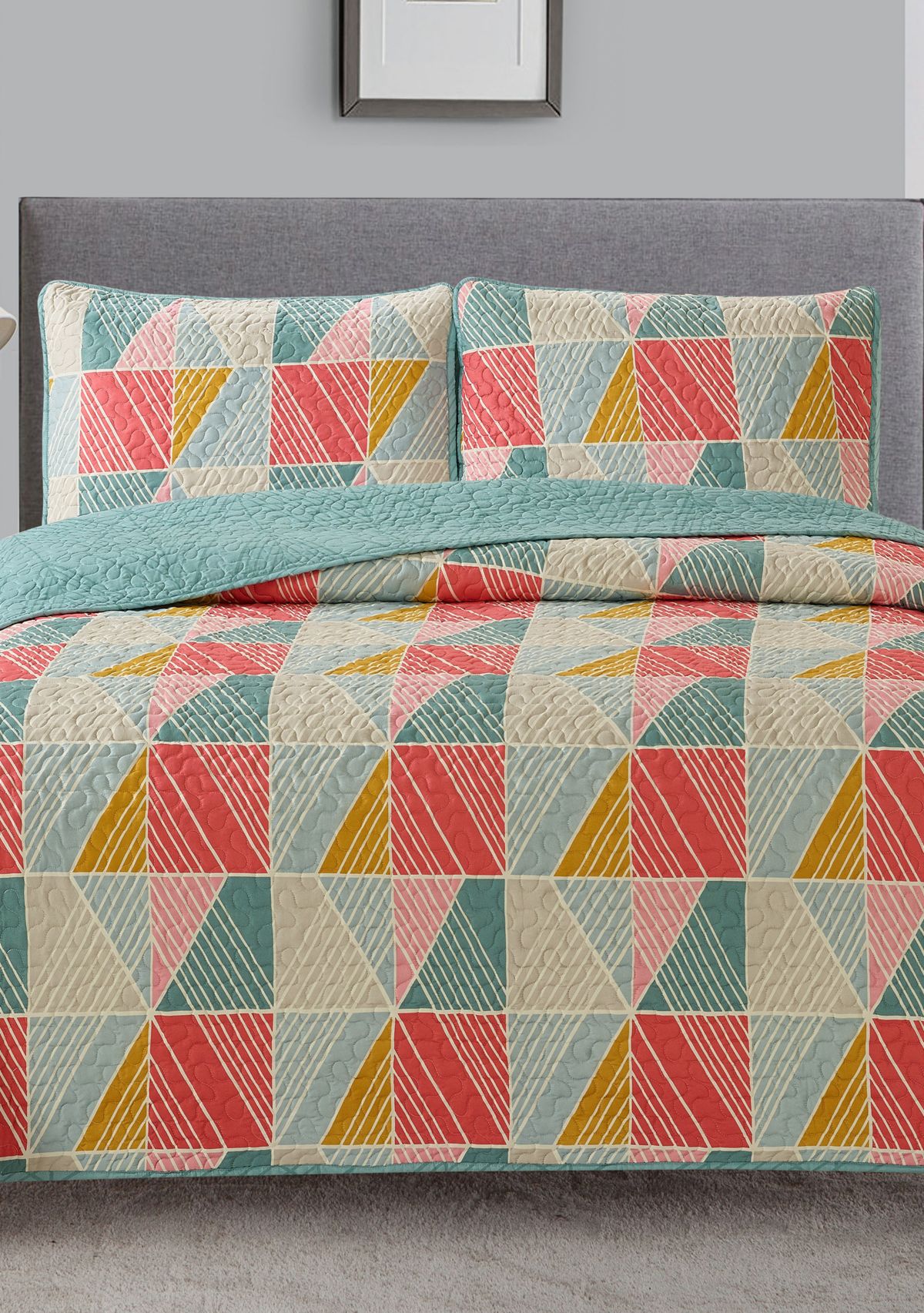 Marianna Geo Reversible Quilt Set
