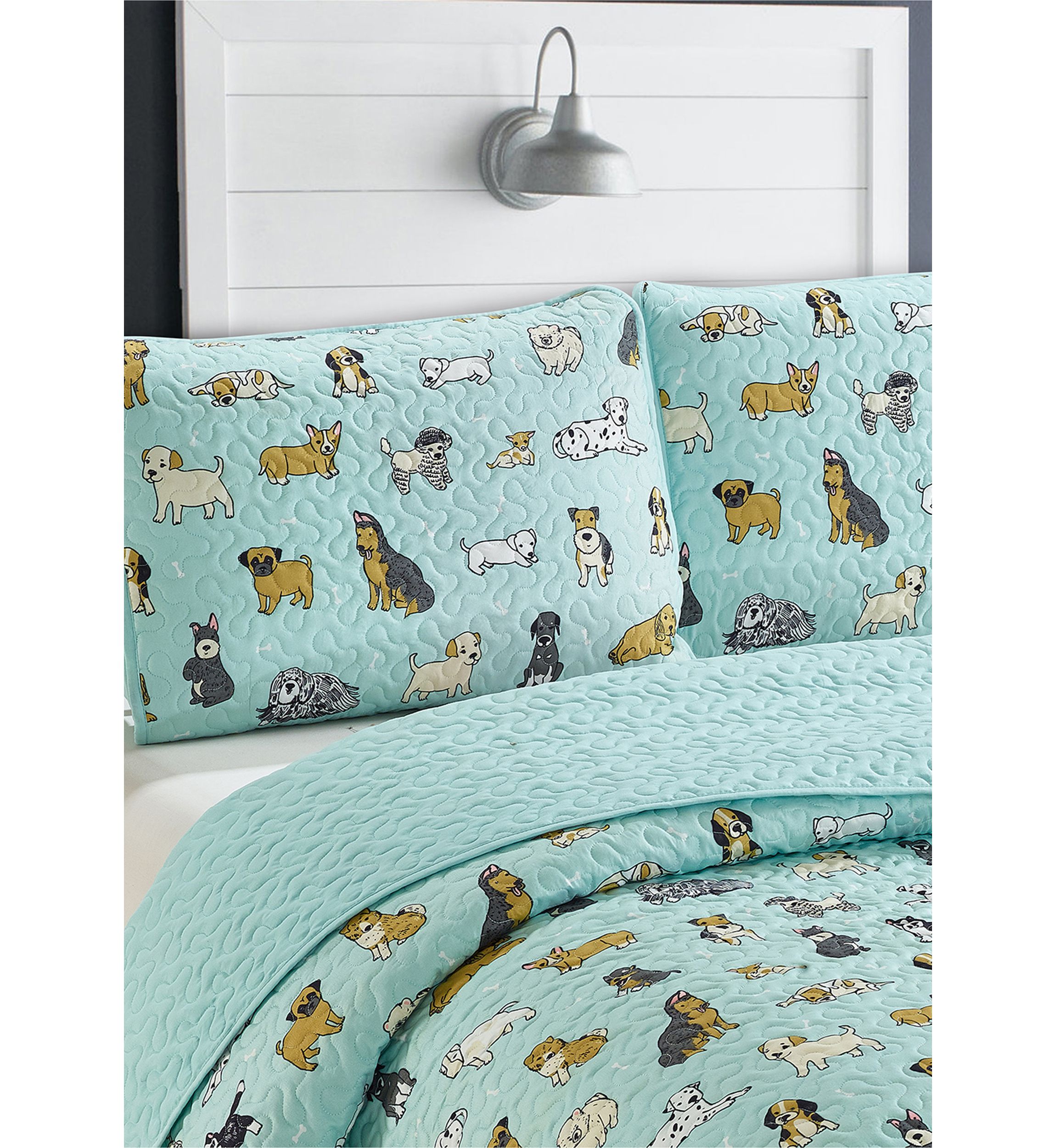 Puppies Quilt Set