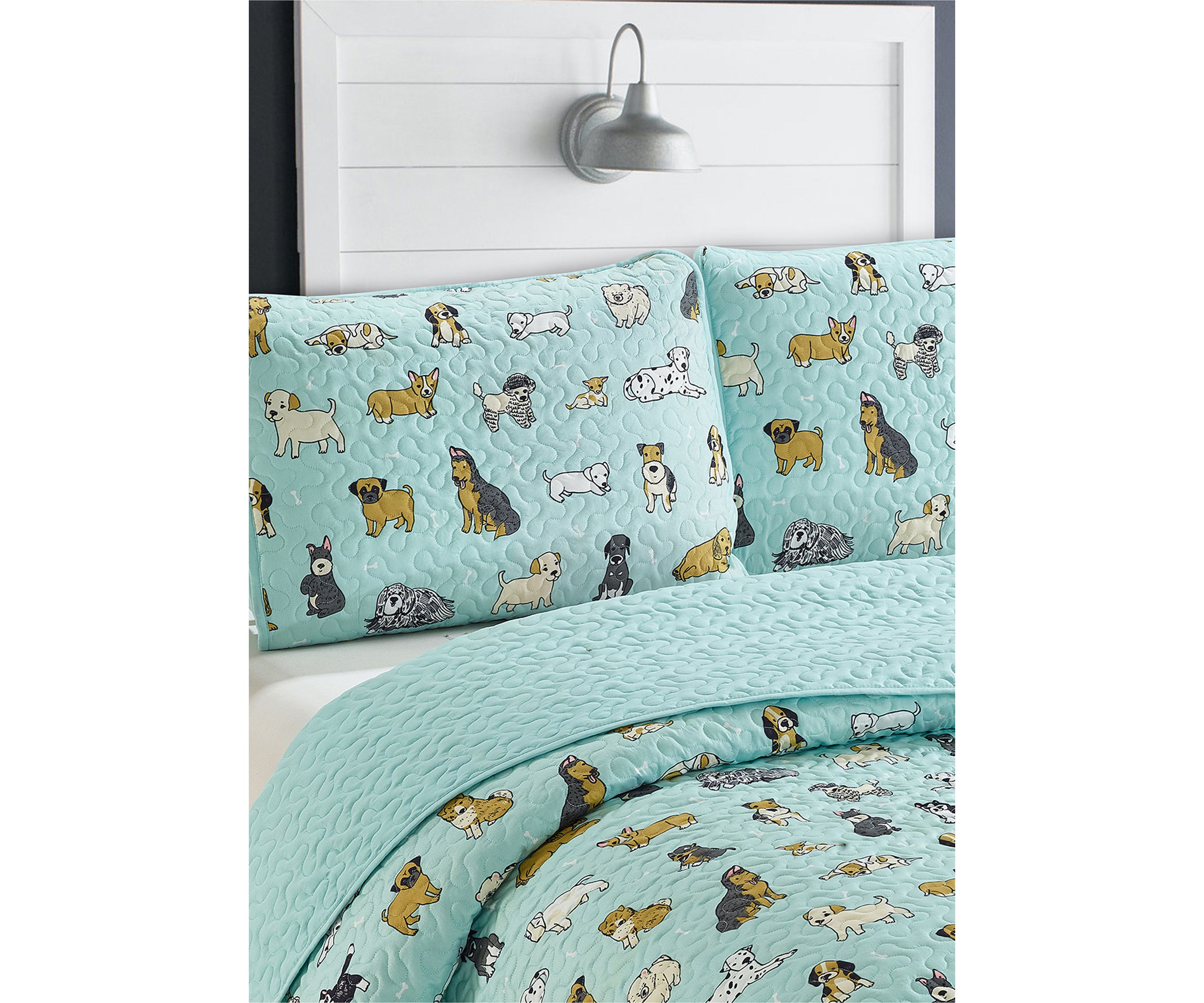 Puppies Quilt Set