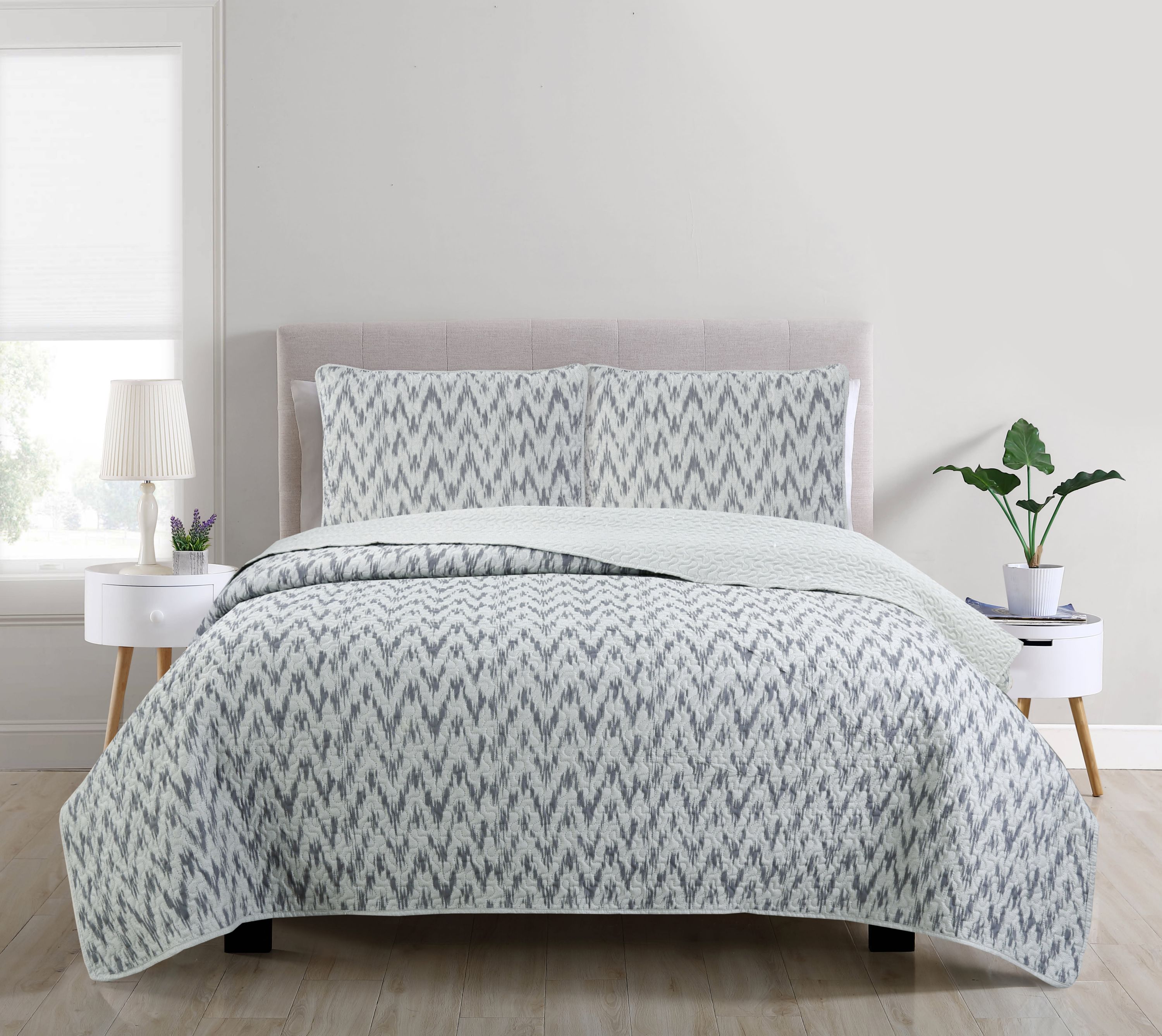 Victoria 3-piece Quilt Set