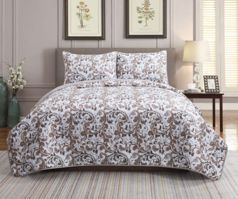 Scroll Reversible 3-piece Quilt Set